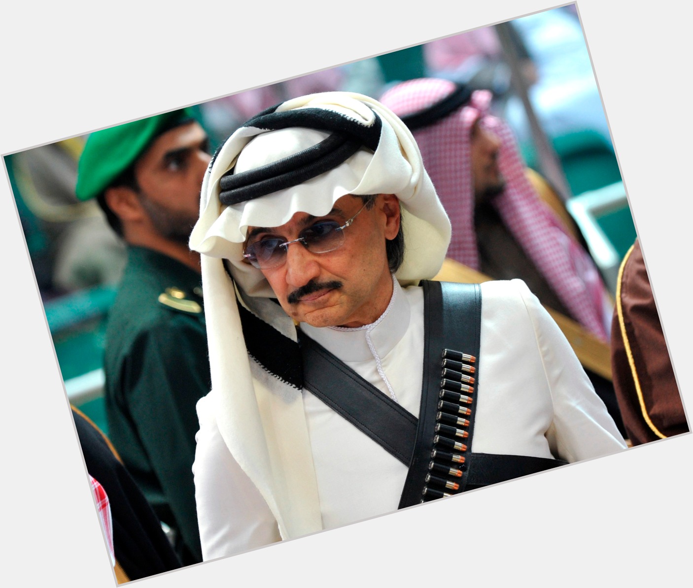 Al Bandari Bint Abdul Aziz Al Saud full body 8.jpg