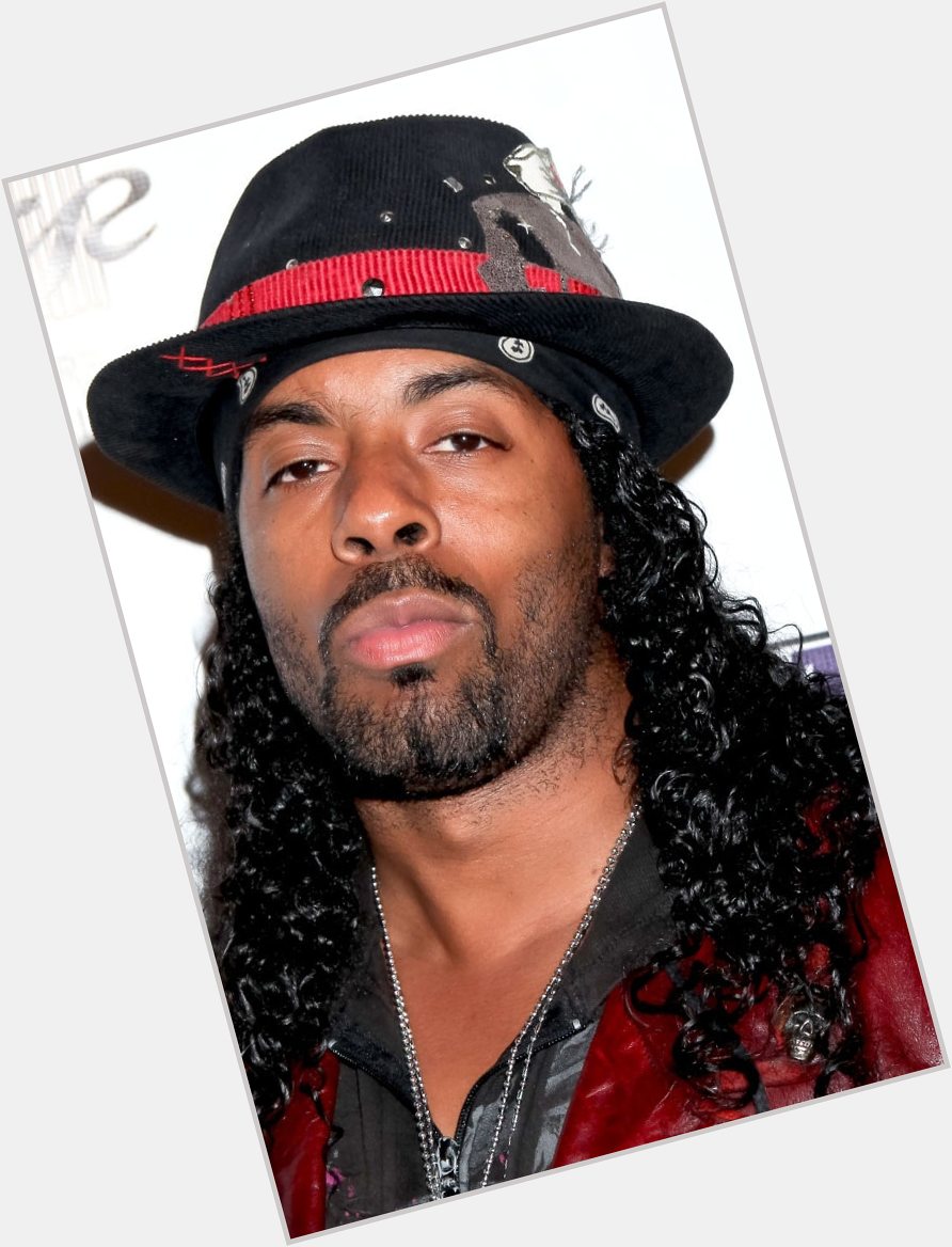 <a href="/hot-men/ahmad-givens/is-he-married-still-alive-hair-real-mixed">Ahmad Givens</a> Athletic body,  black hair & hairstyles
