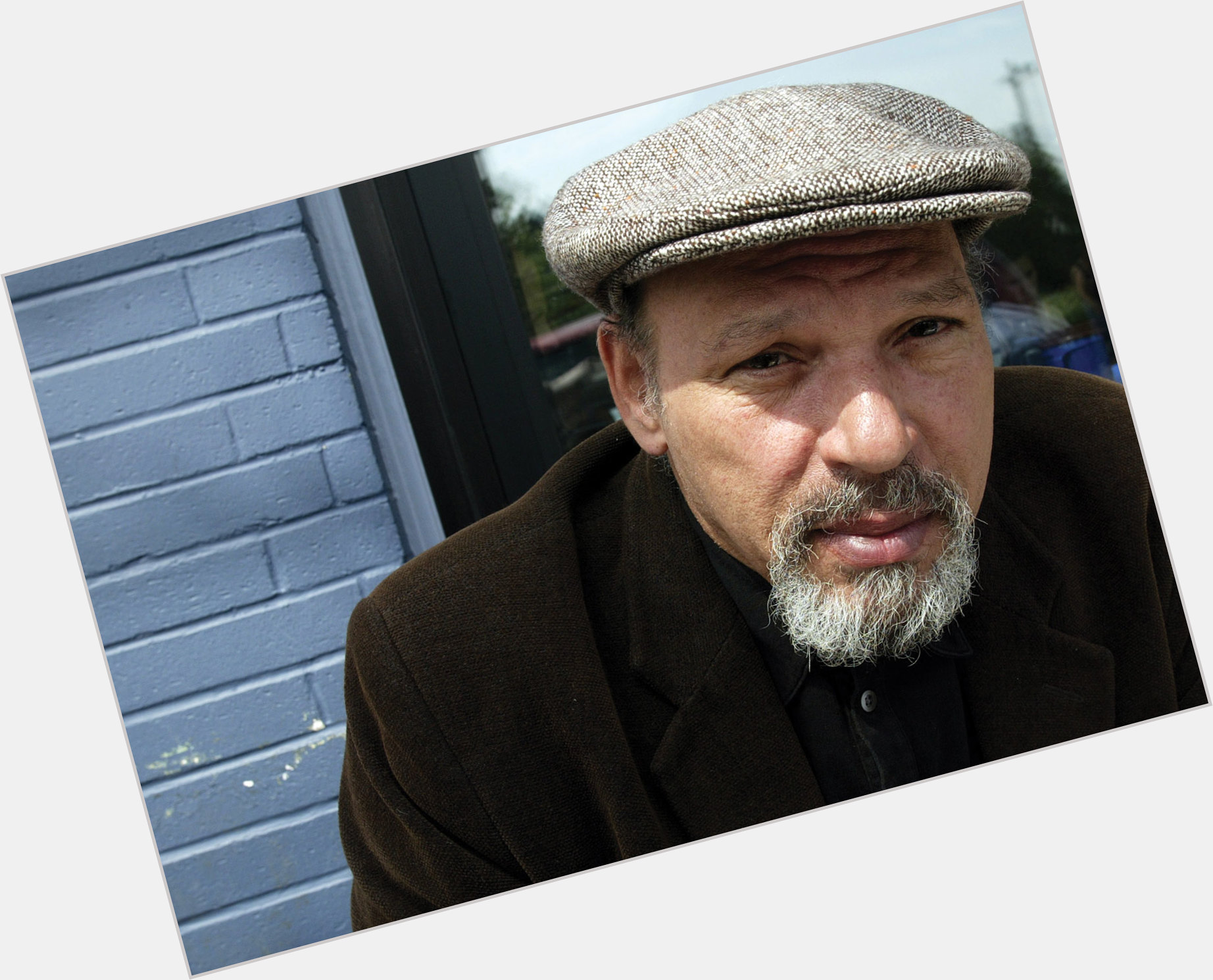 <a href="/hot-men/august-wilson/is-he-black-racist-or-white-why-important">August Wilson</a> Large body,  