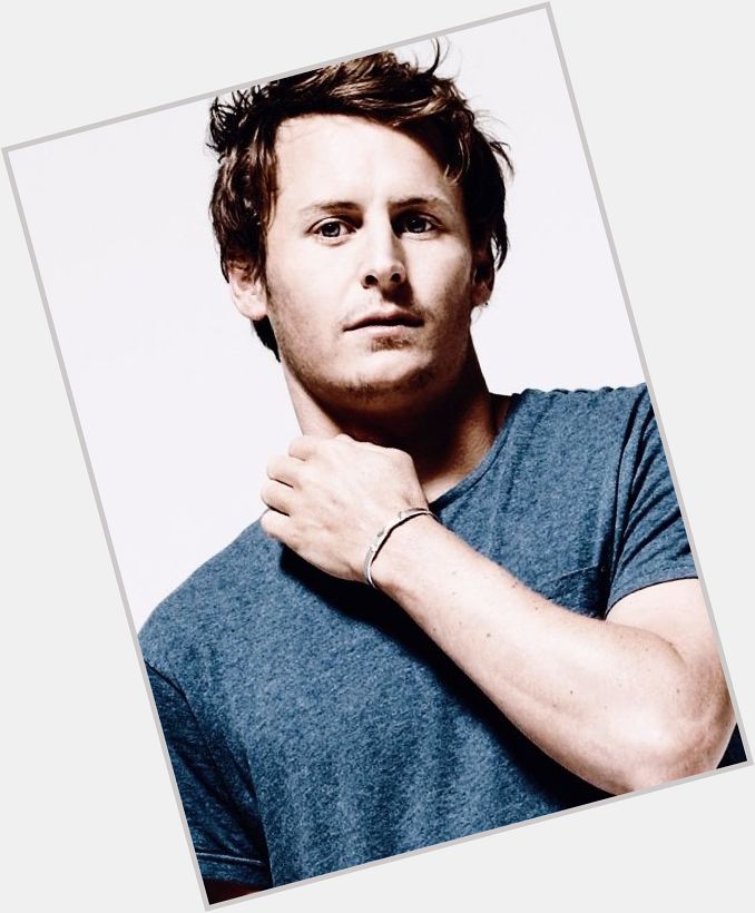 <a href="/hot-men/ben-howard/is-he-married-christian-touring-religious-good-british">Ben Howard</a> Average body,  blonde hair & hairstyles