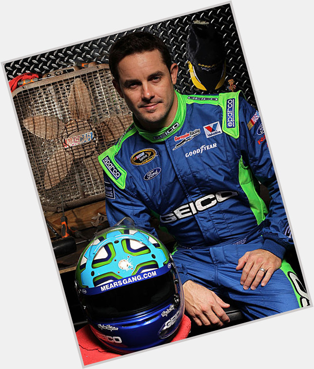 <a href="/hot-men/casey-mears/is-he-related-rick-married-start-and-park">Casey Mears</a> Average body,  