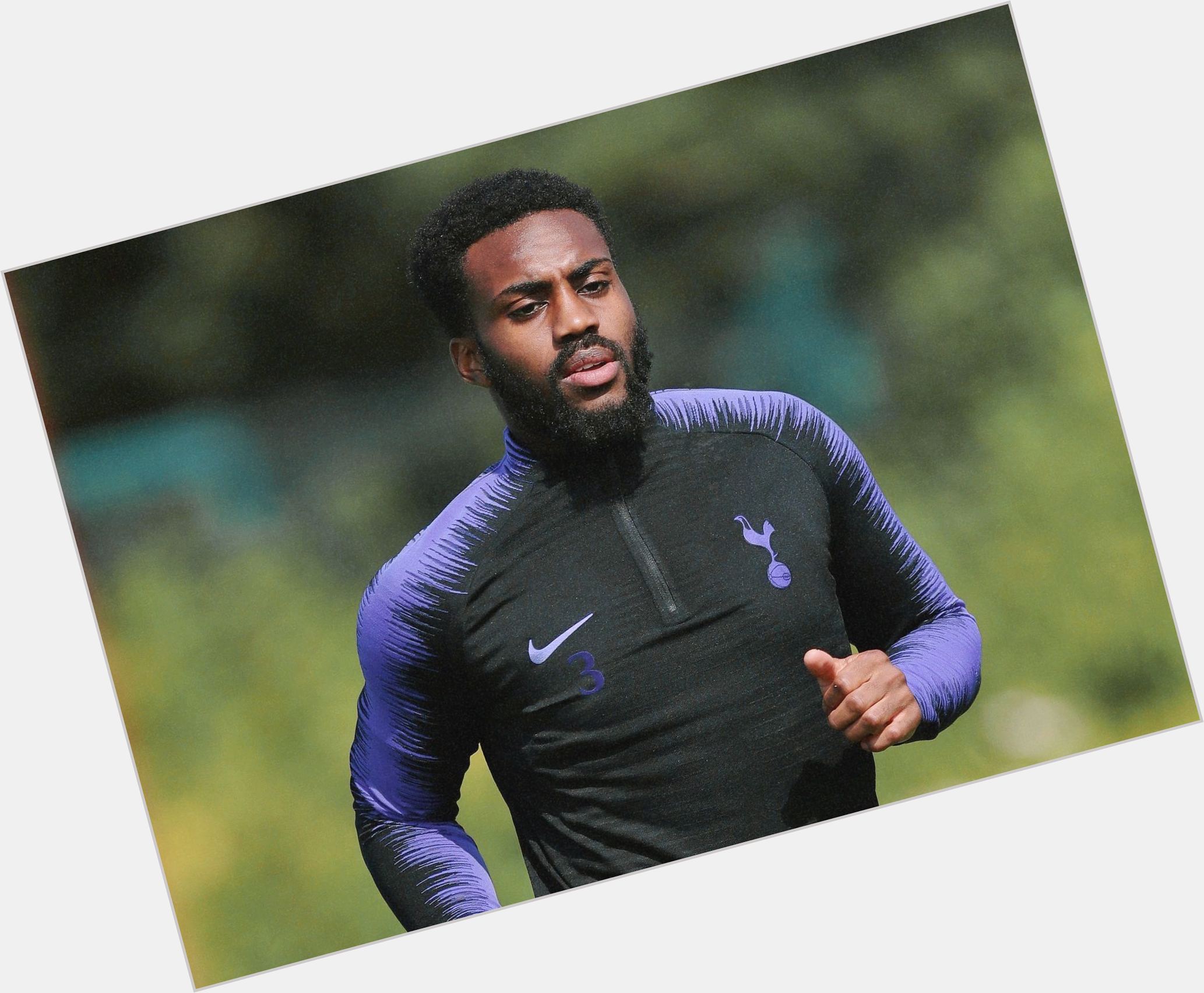 Http://fanpagepress.net/m/D/Danny Rose New Pic 1