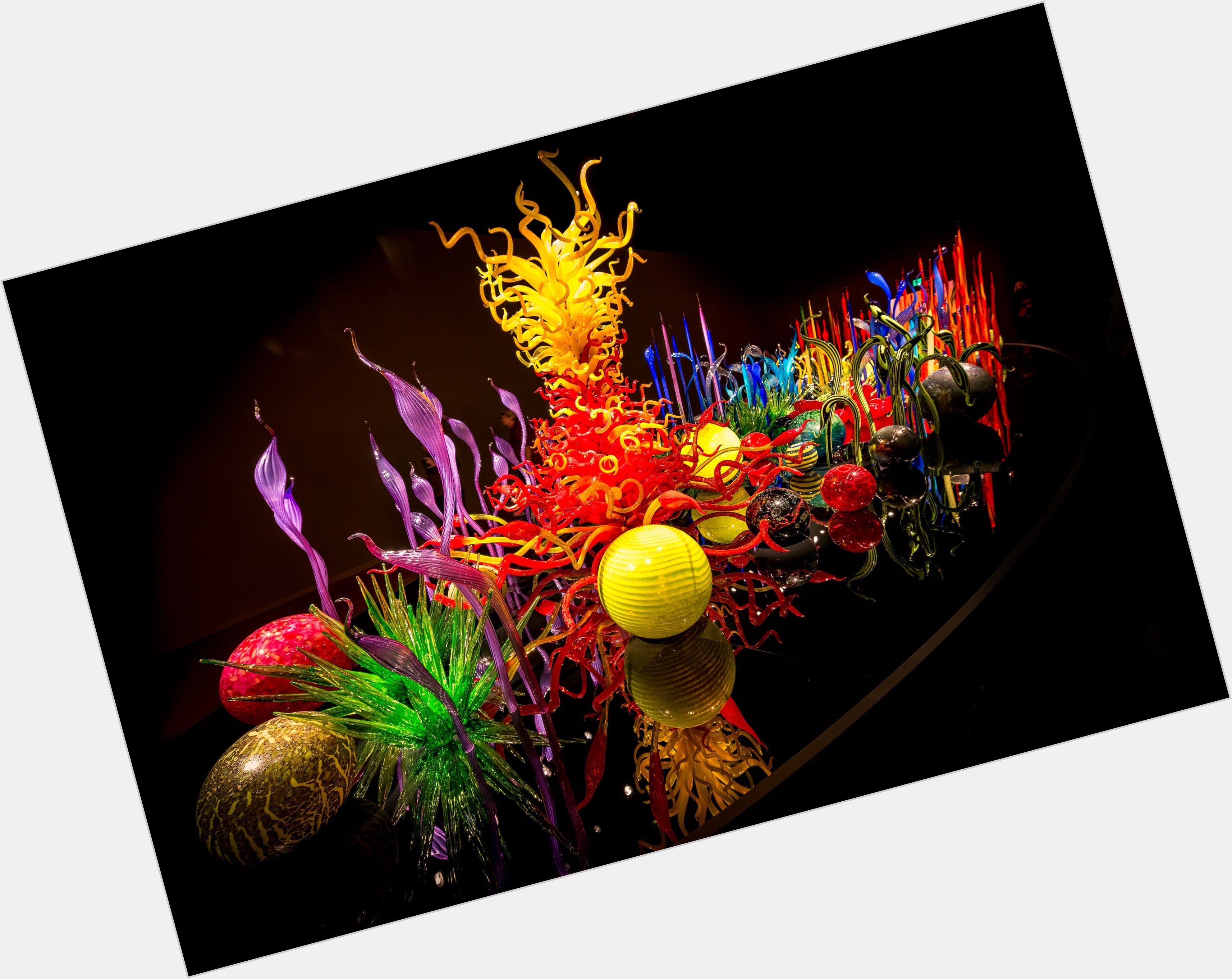 Http://fanpagepress.net/m/D/dale Chihuly Paintings 3