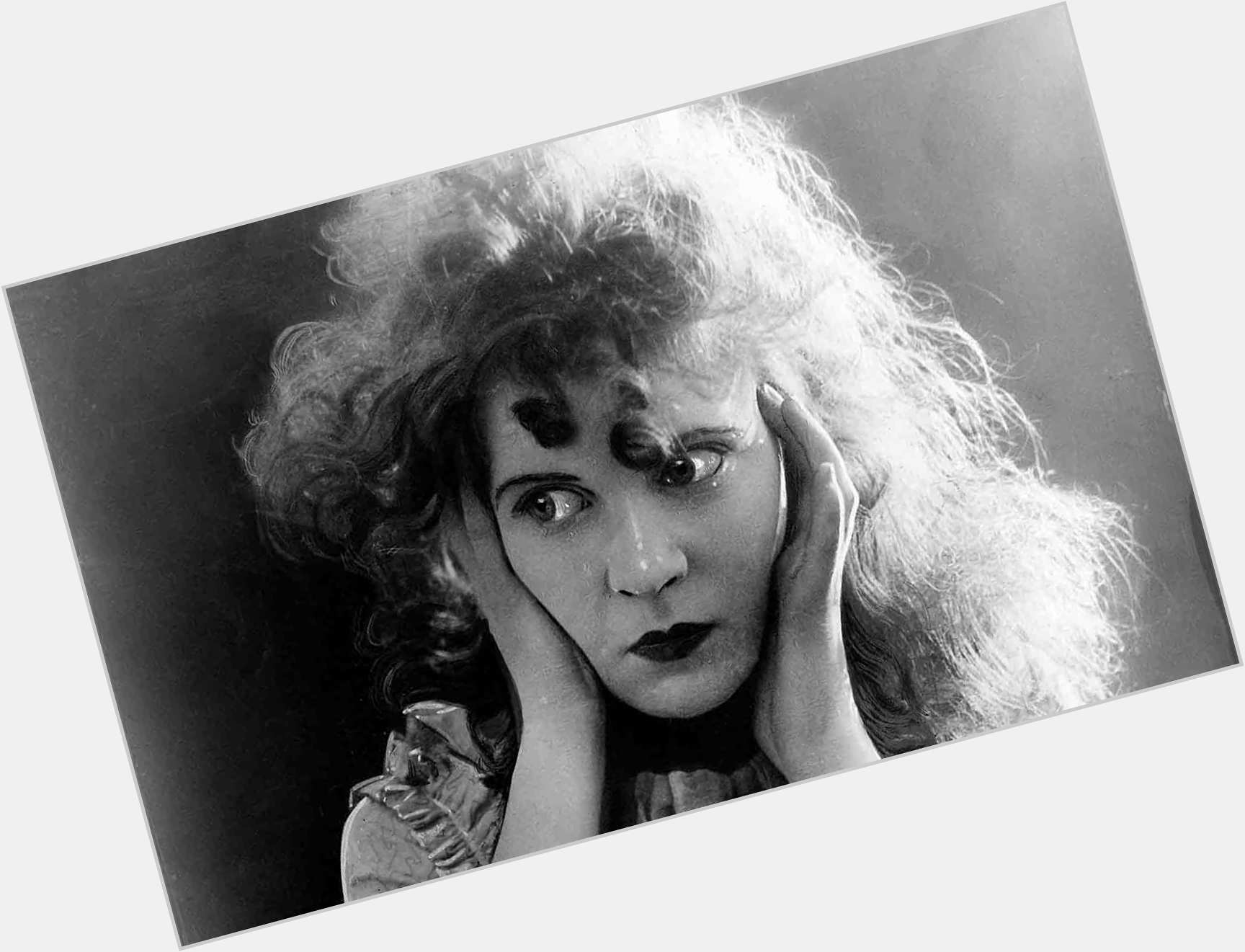 <a href="/hot-men/d-w-griffith/is-he-dw-racist-why-important-film-history">D W Griffith</a> Slim body,  