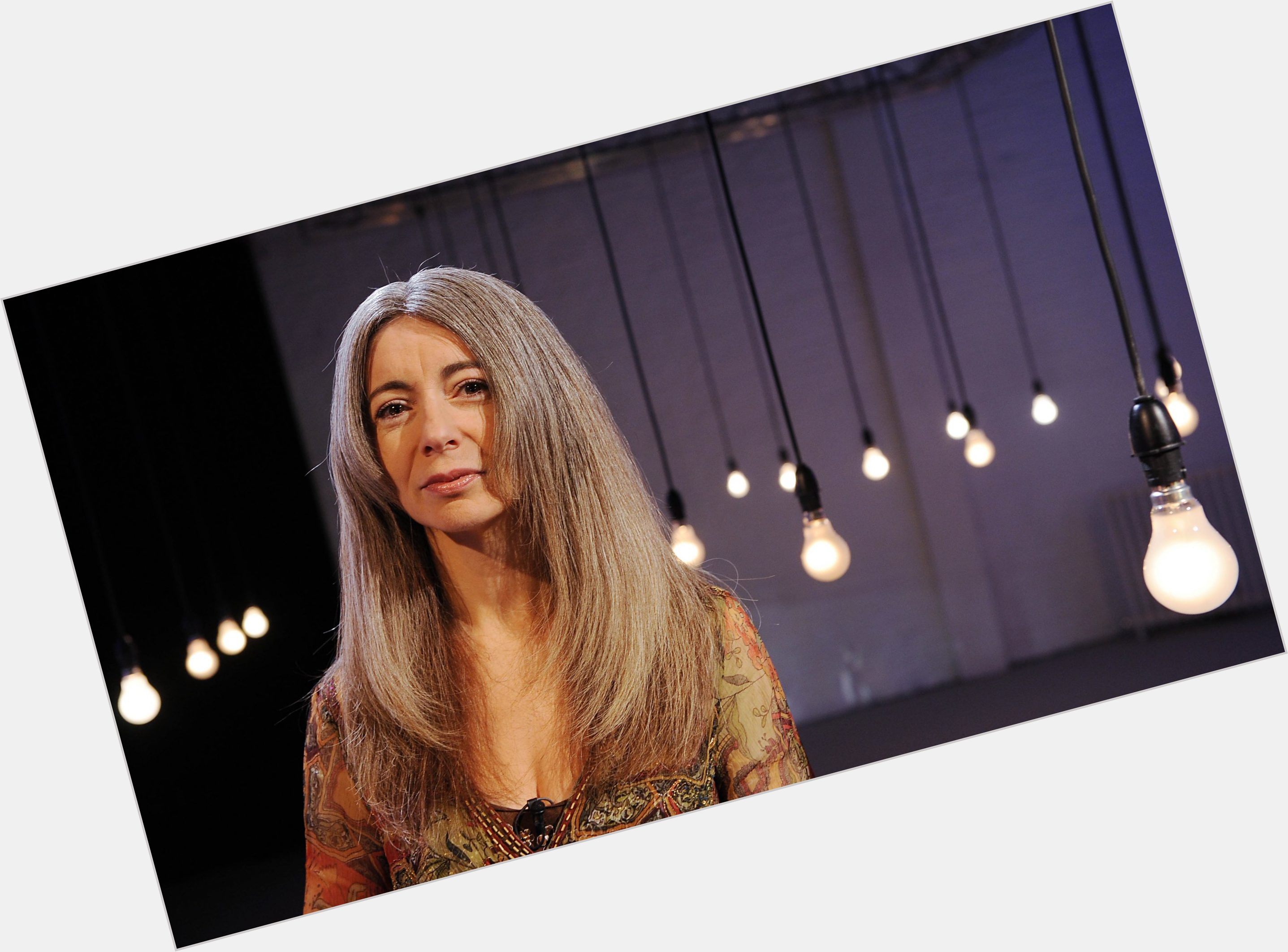 Http://fanpagepress.net/m/E/Evelyn Glennie New Pic 1