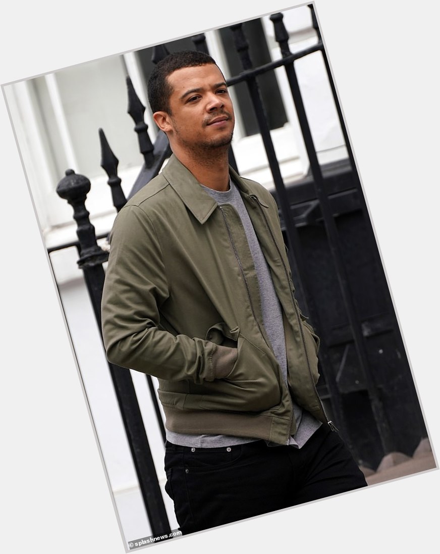 Jacob Anderson hairstyle 5.jpg