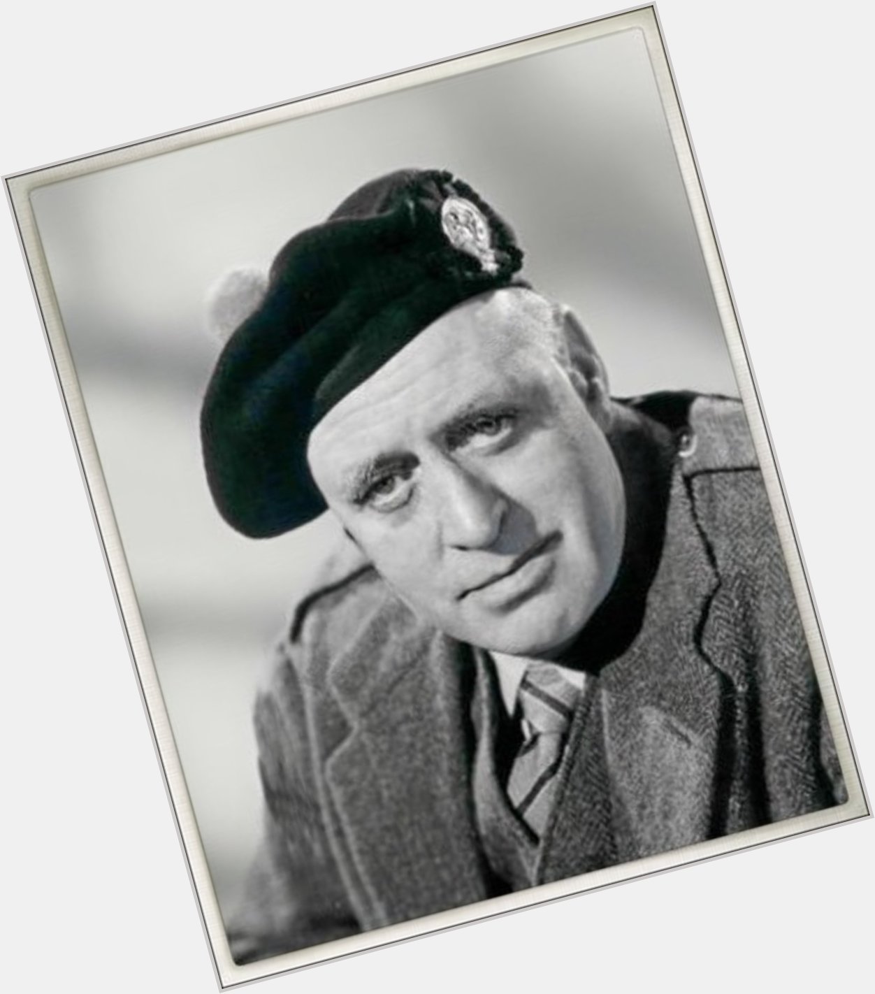 <a href="/hot-men/alastair-sim/is-he-george-cole-father-still-alive-where">Alastair Sim</a> Average body,  grey hair & hairstyles