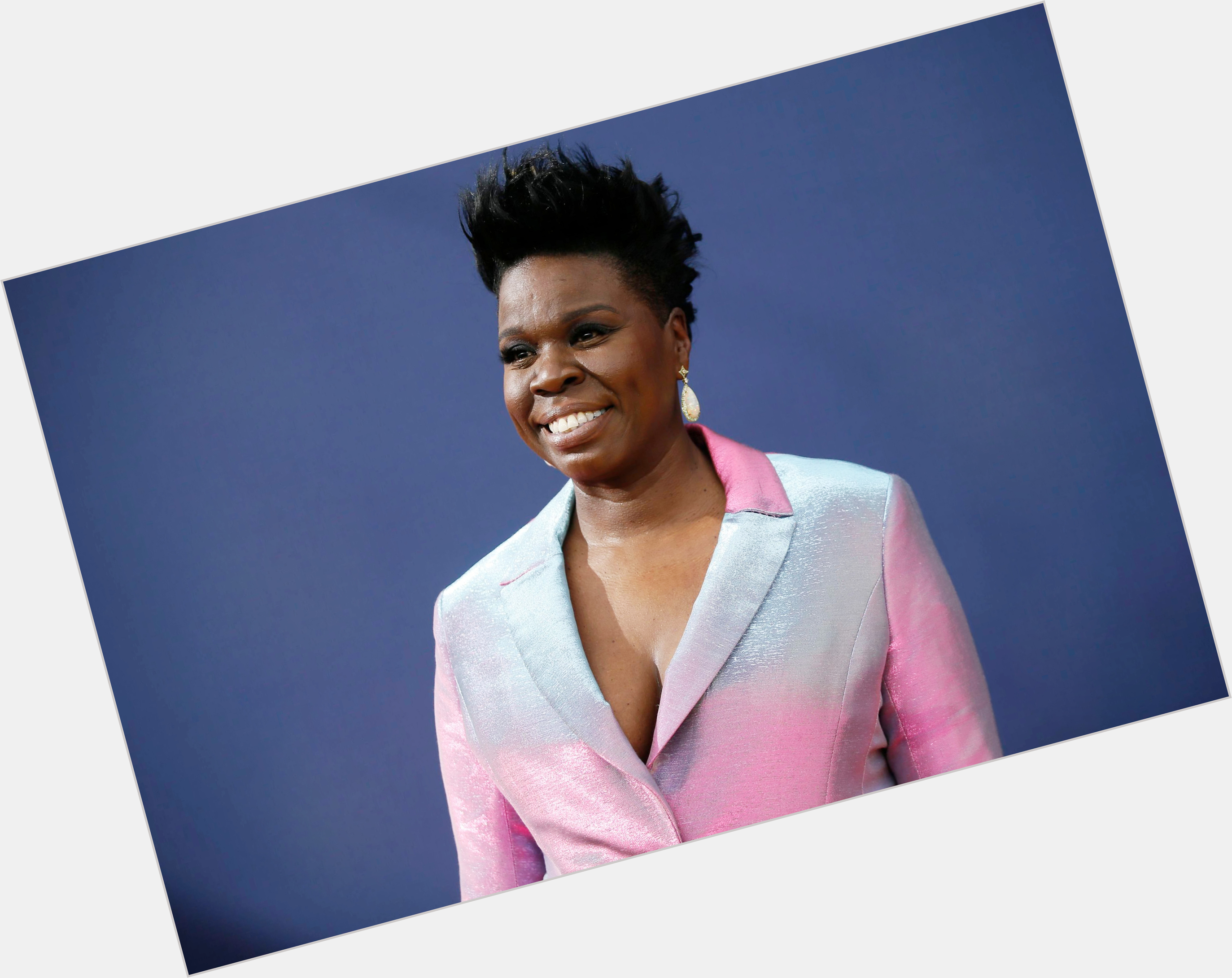 Leslie jones boobs