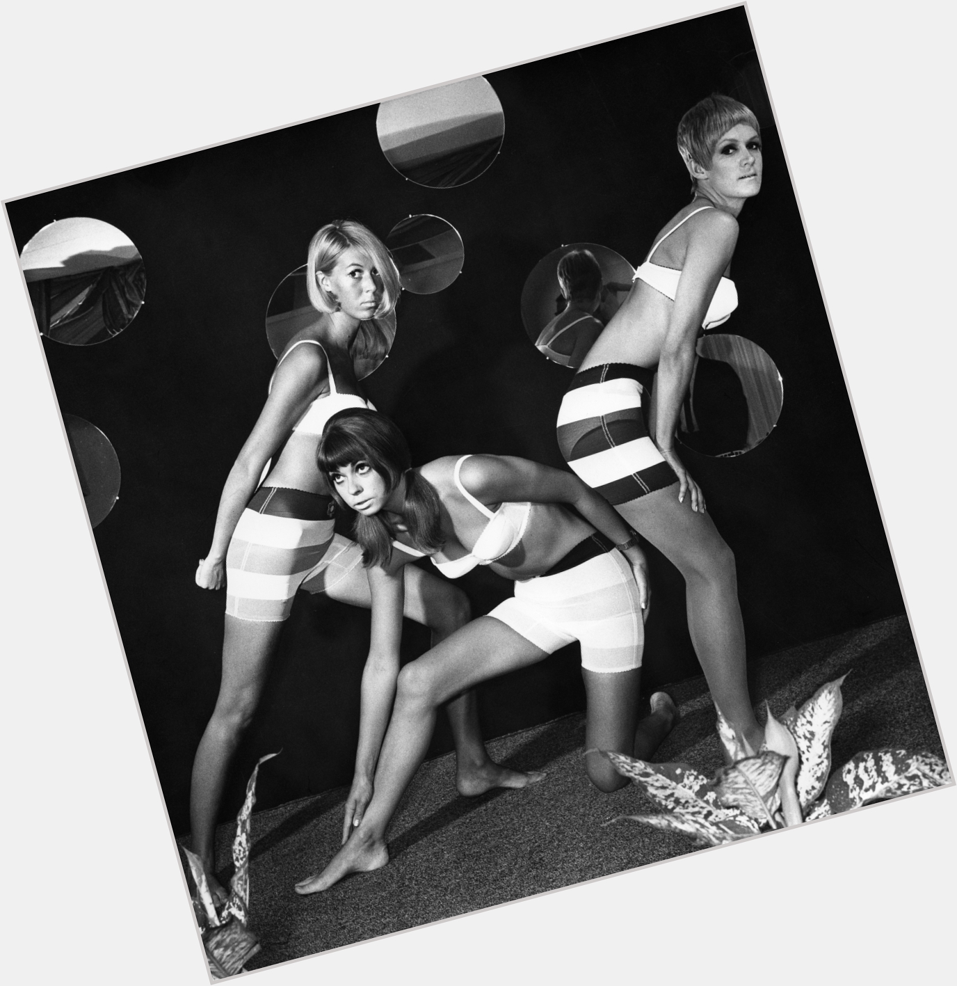 Http://fanpagepress.net/m/M/Mary Quant Exclusive Hot Pic 5