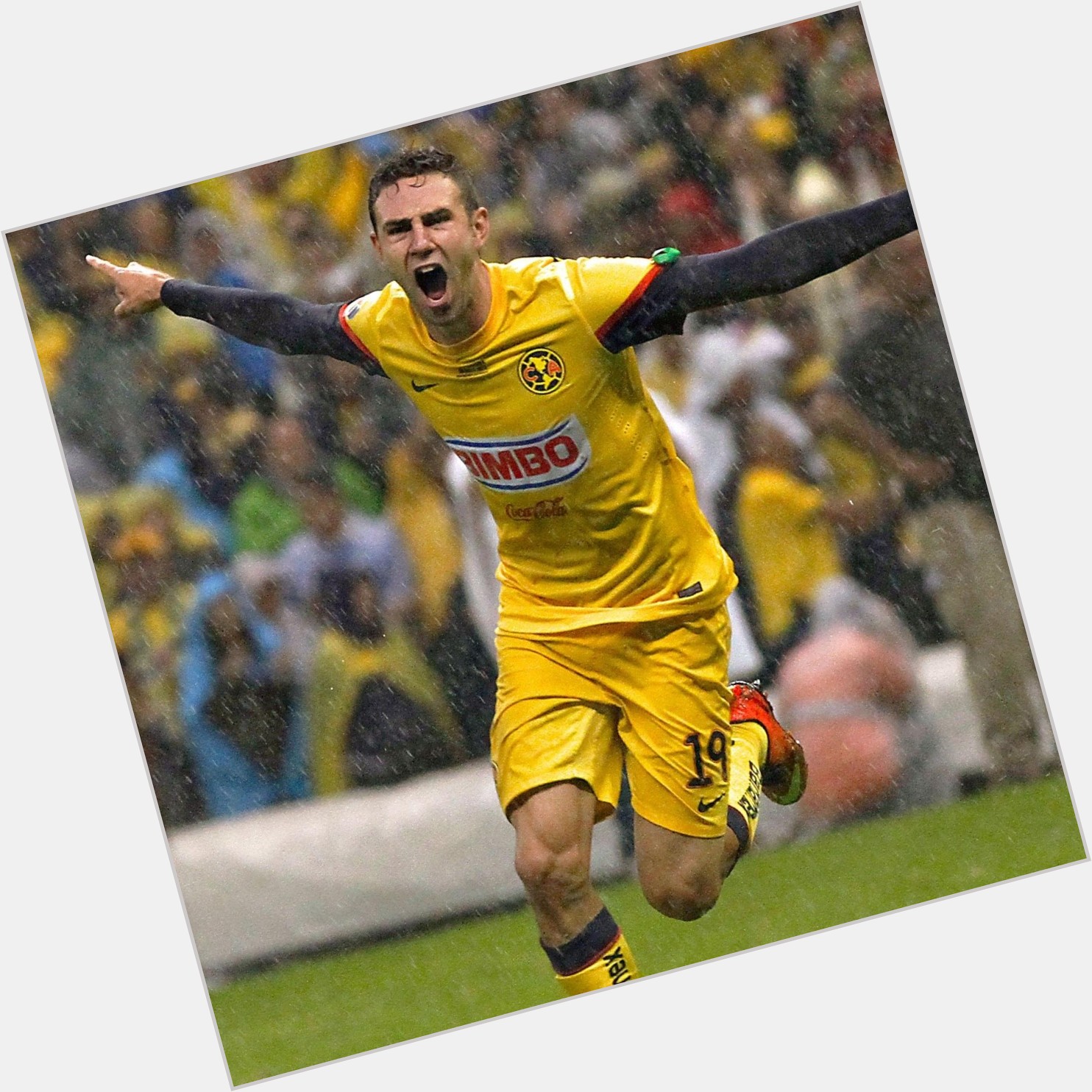 Miguel Layun light brown hair & hairstyles Athletic body, 