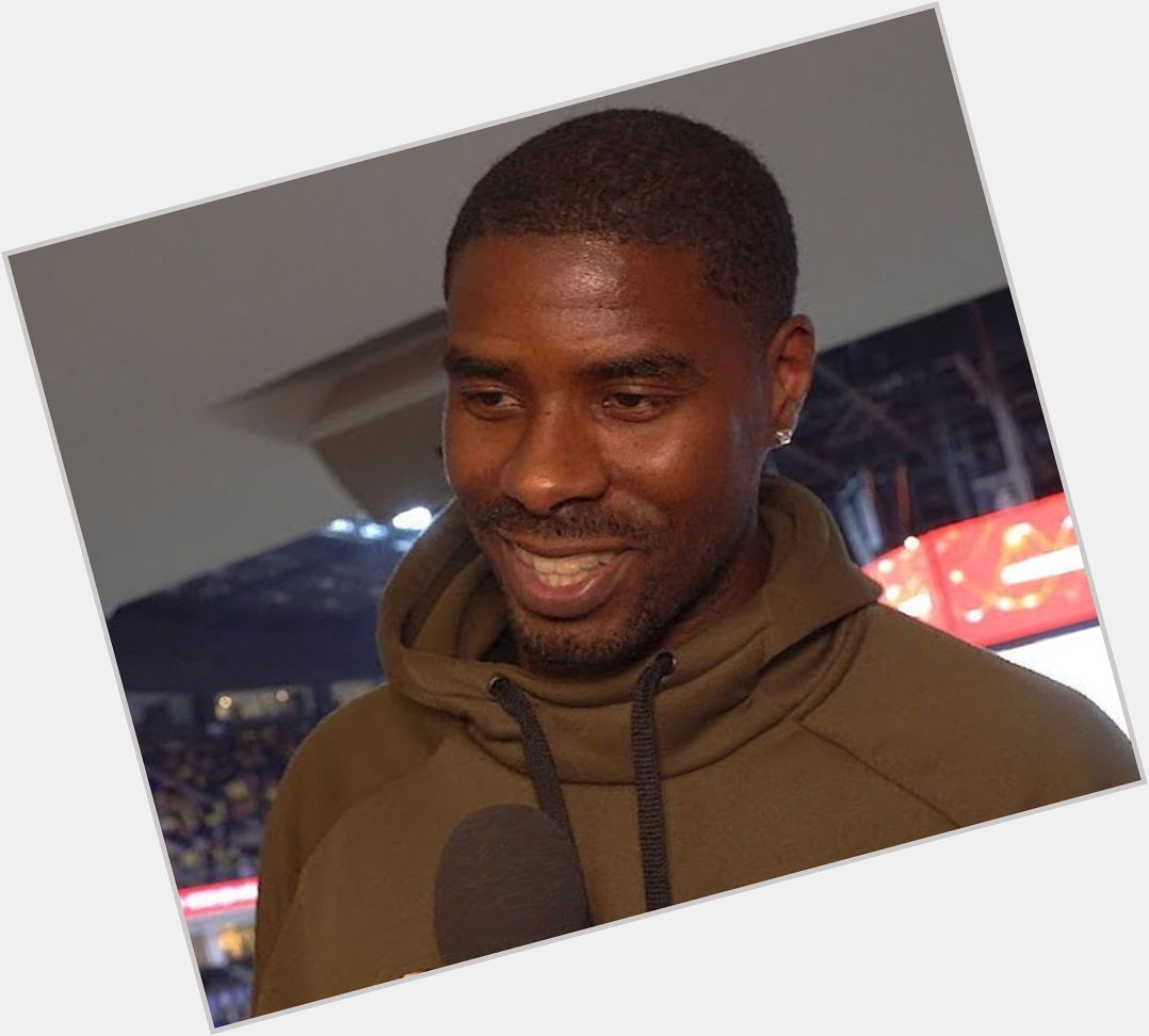 <a href="/hot-men/marvin-williams/is-he-bust-married-good-defender-playing-tonight">Marvin Williams</a> Athletic body,  dark brown hair & hairstyles