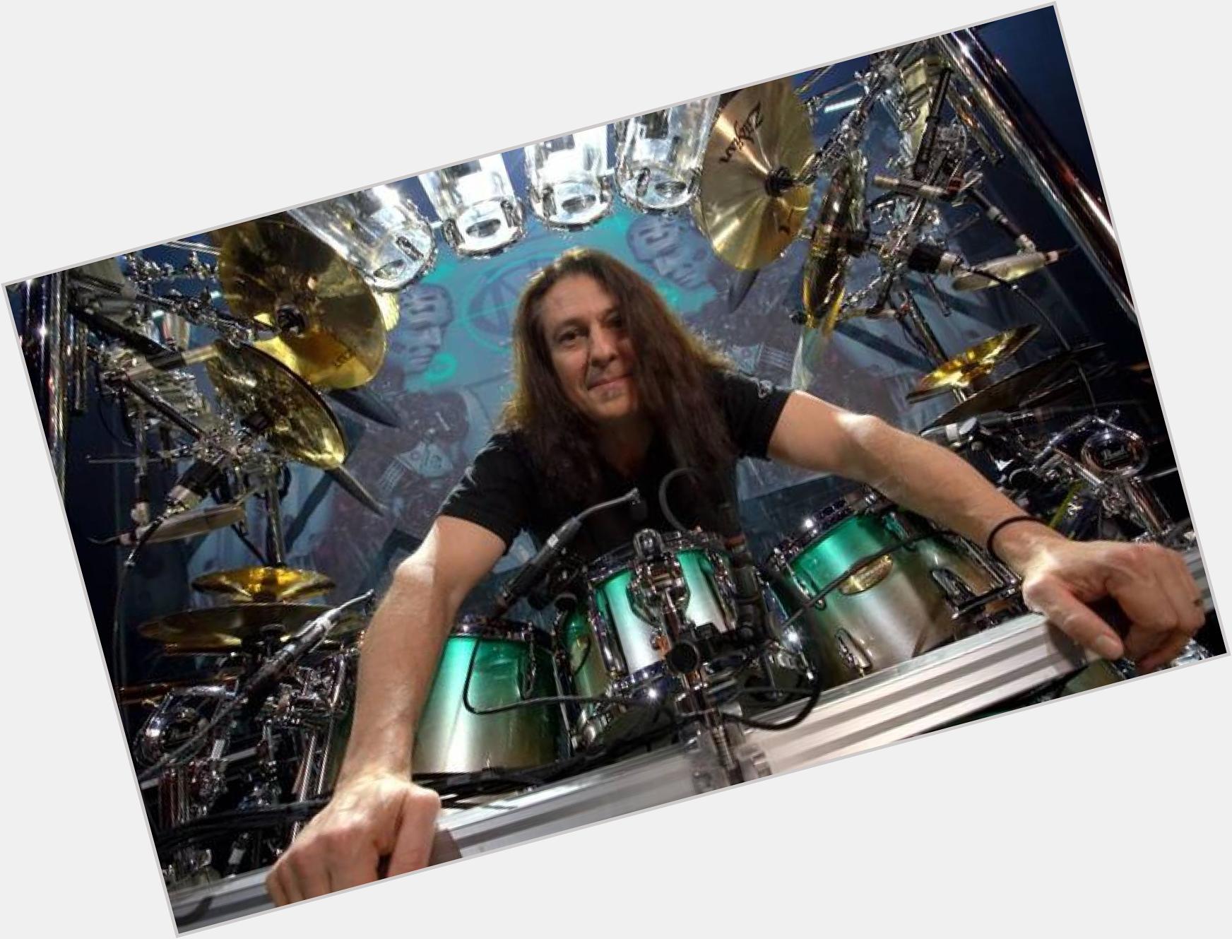 <a href="/hot-men/mike-mangini/is-he-married-christian-left-handed-what-religion">Mike Mangini</a> Average body,  dark brown hair & hairstyles