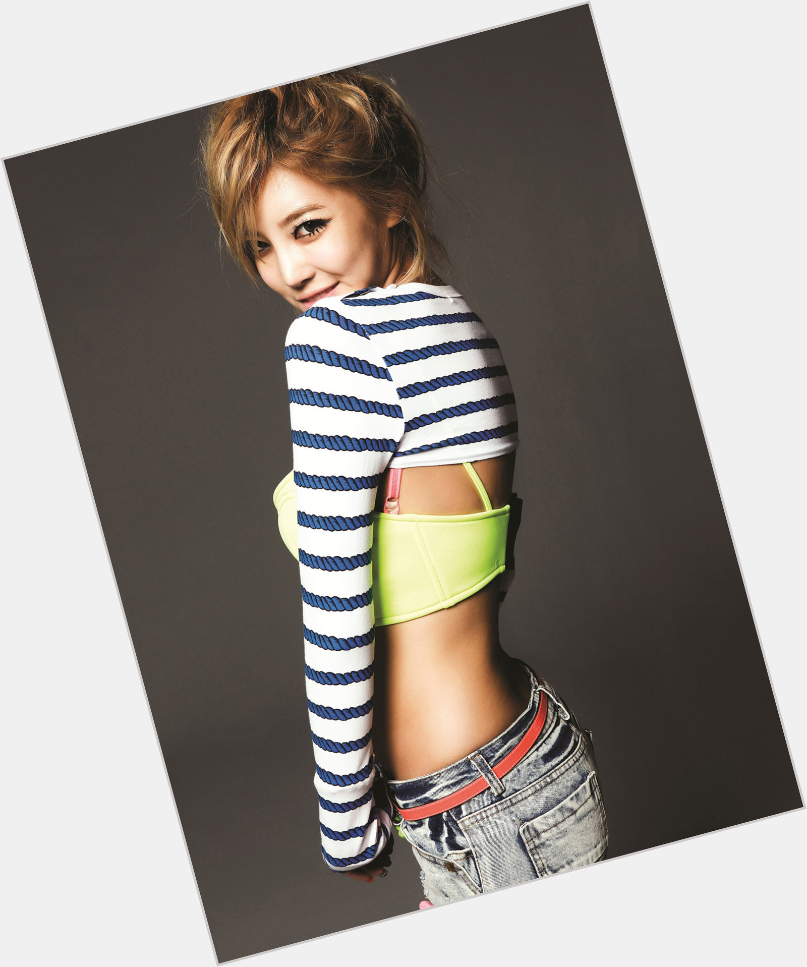 <a href="/hot-women/ns-yoon-g/where-dating-news-photos">Ns Yoon G</a> Slim body,  dyed brown hair & hairstyles