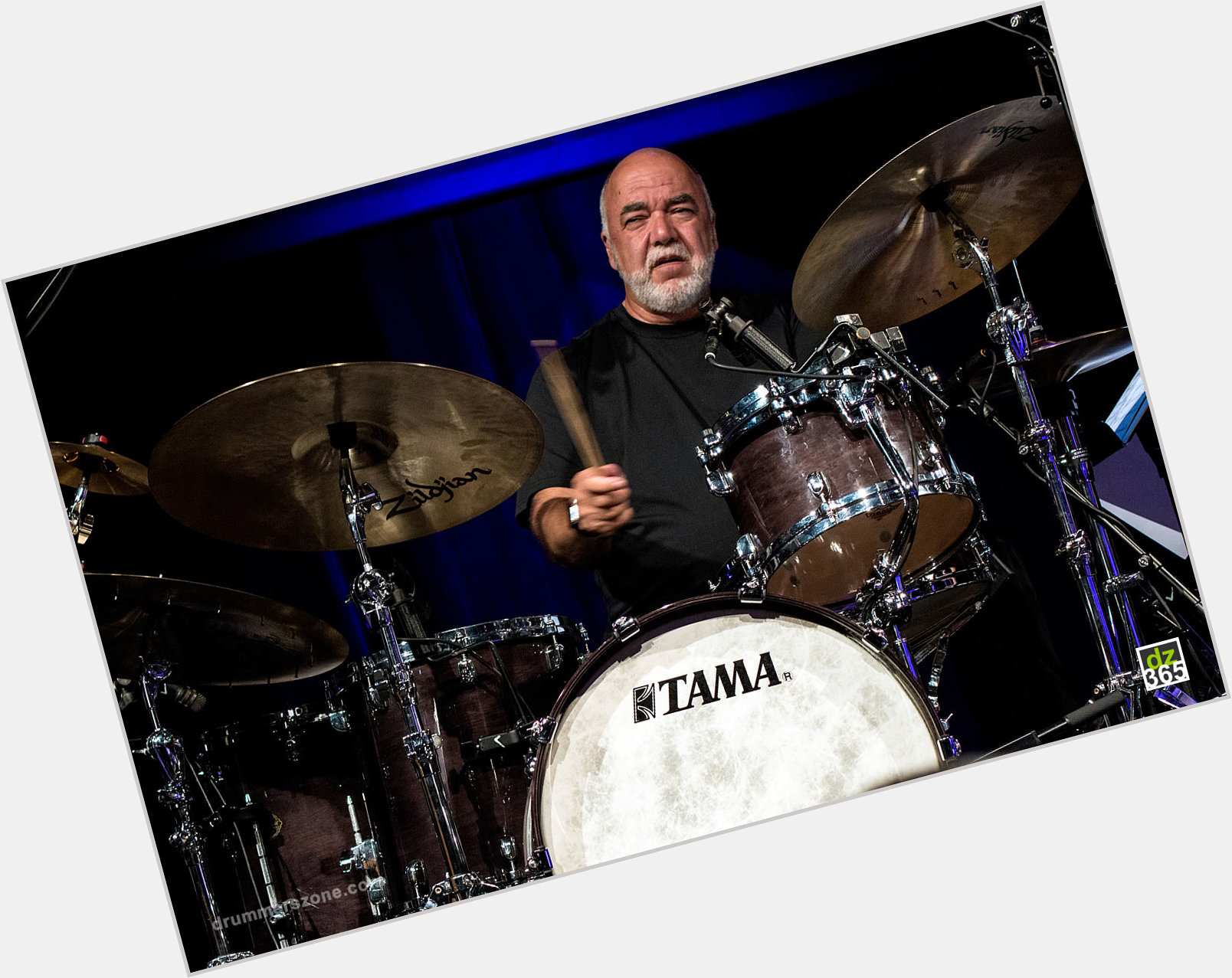 Http://fanpagepress.net/m/P/Peter Erskine Sexy 0