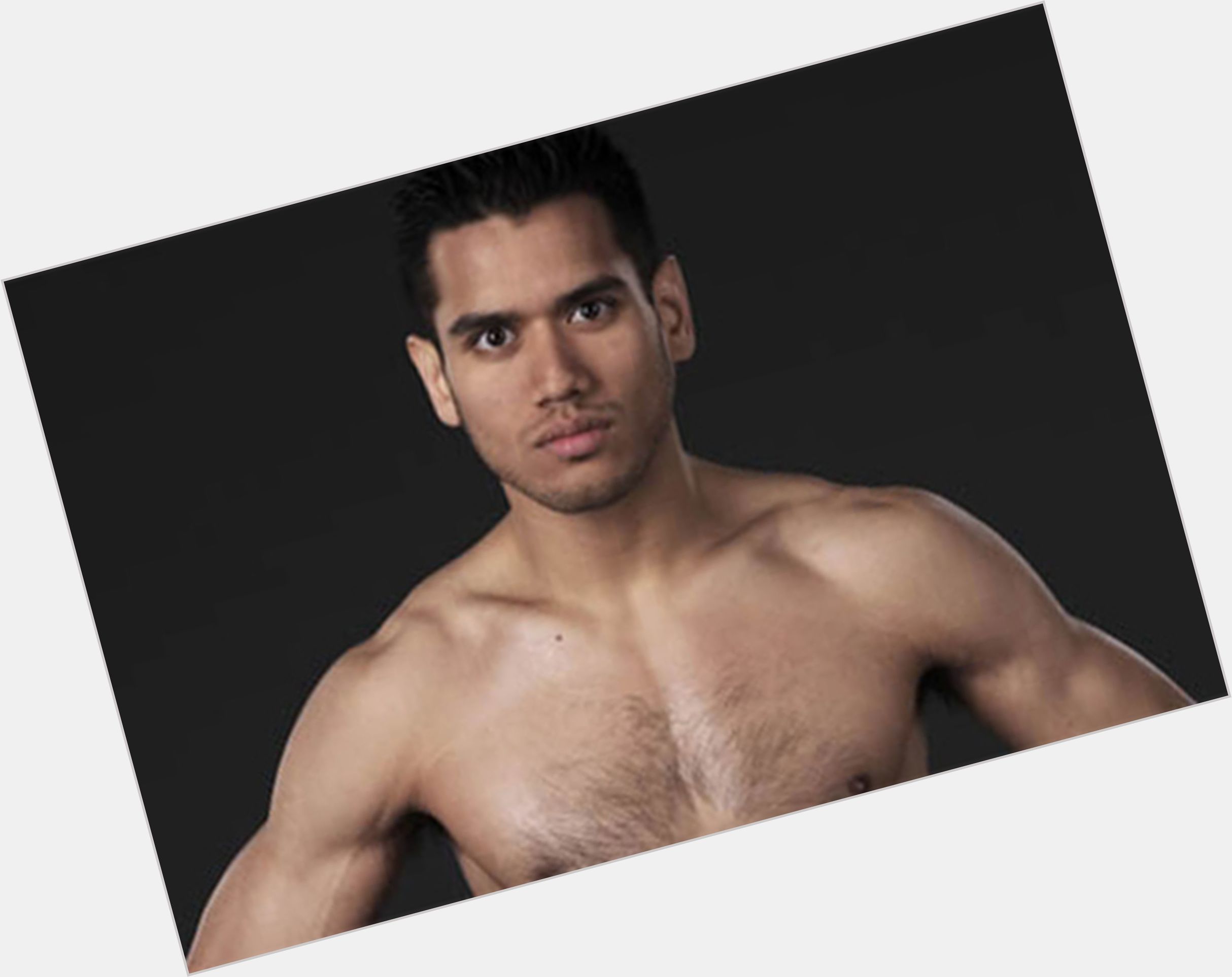 <a href="/hot-men/phillipe-nover/where-dating-news-photos">Phillipe Nover</a> Athletic body,  black hair & hairstyles