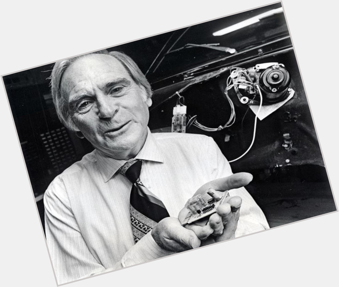 Robert Kearns | Official Site for Man Crush Monday #MCM | Woman Crush