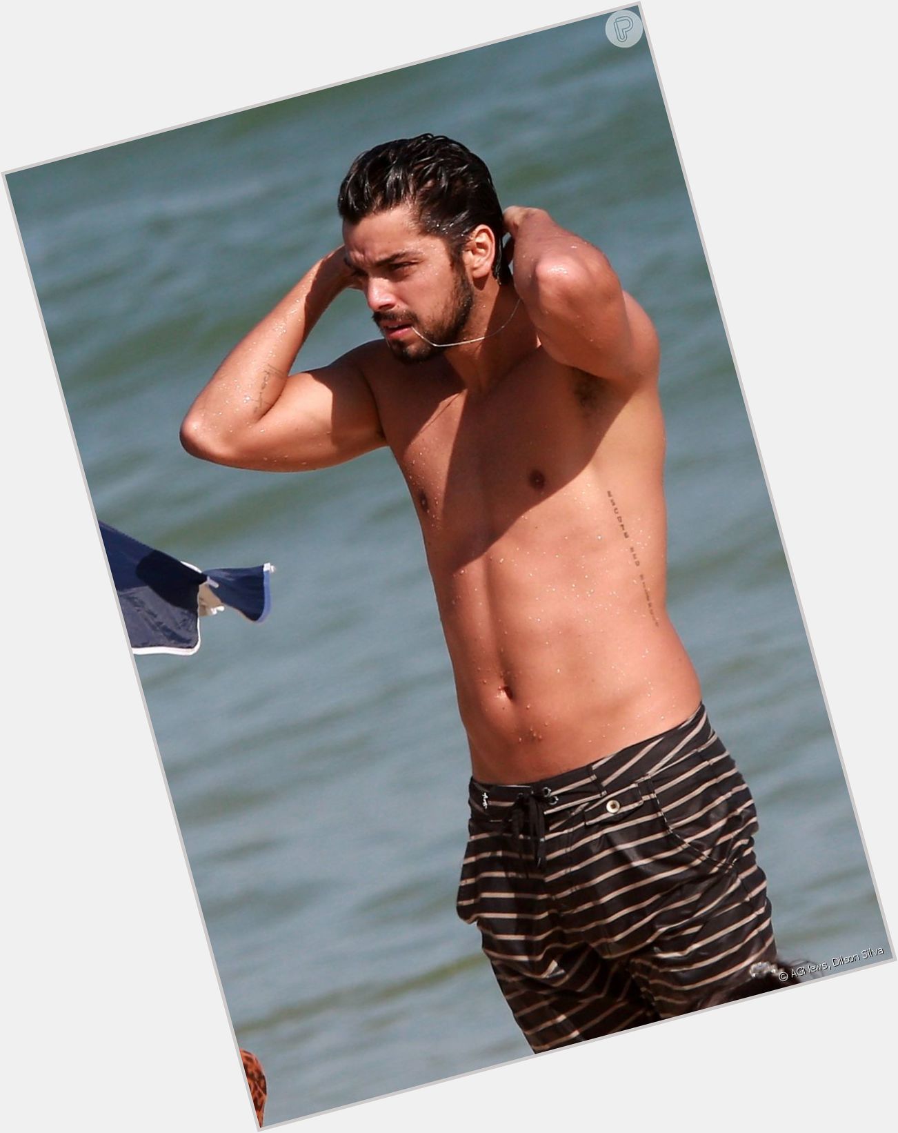 <a href="/hot-men/rodrigo-simas/where-dating-news-photos">Rodrigo Simas</a> Athletic body,  black hair & hairstyles