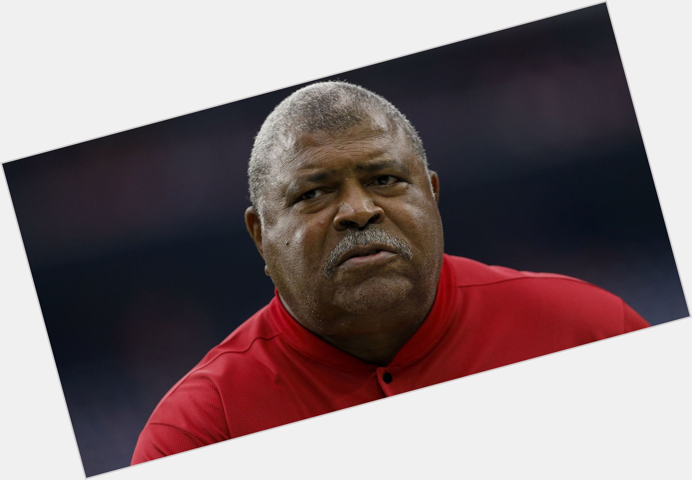 <a href="/hot-men/romeo-crennel/where-dating-news-photos">Romeo Crennel</a> Large body,  salt and pepper hair & hairstyles