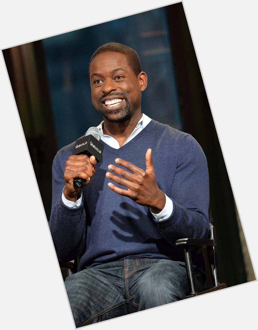 <a href="/hot-men/sterling-k-brown/where-dating-news-photos">Sterling K Brown</a> Athletic body,  black hair & hairstyles