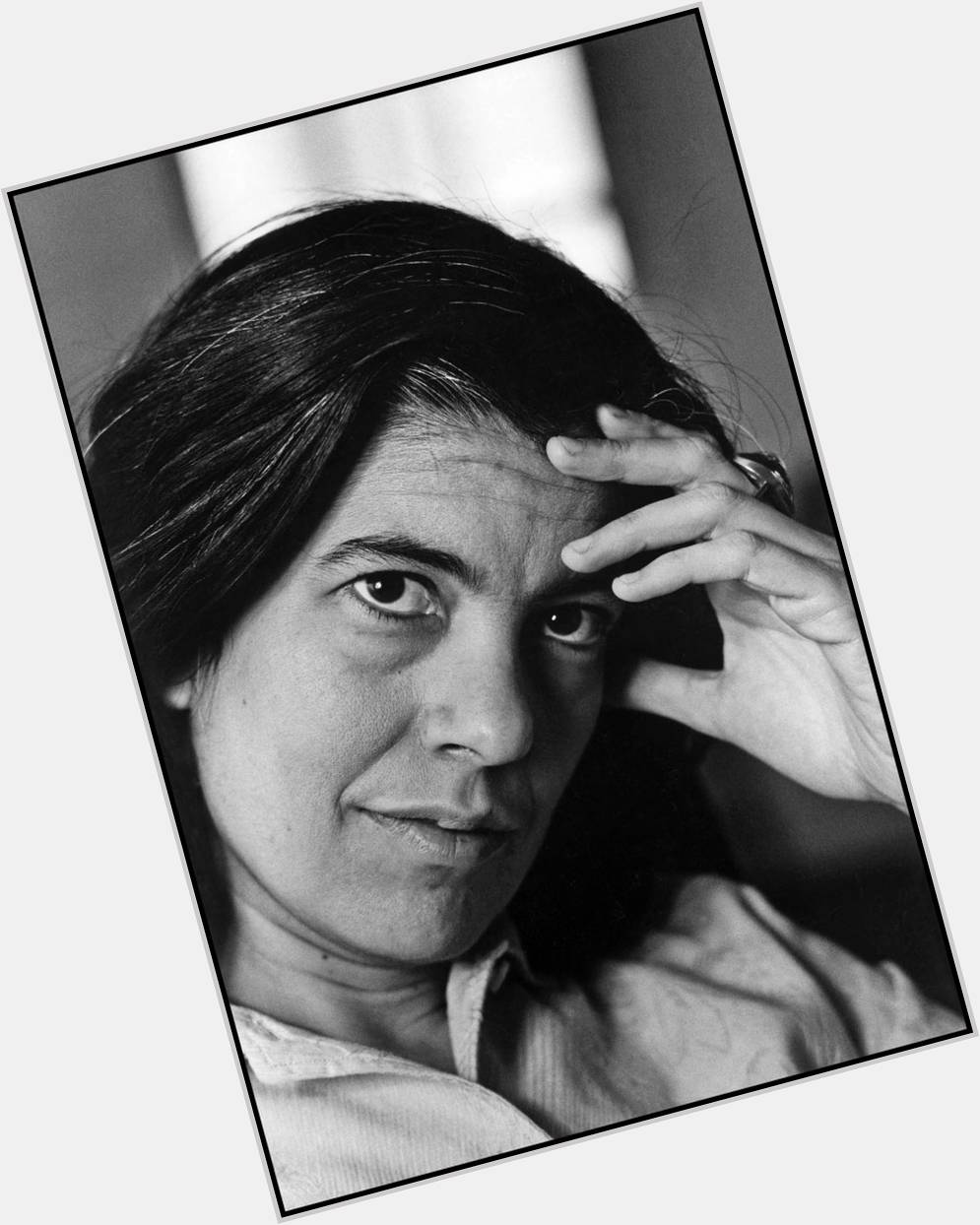 Susan Sontag hairstyle 9