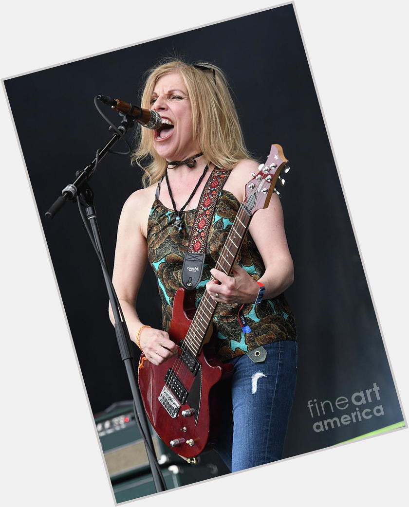 <a href="/hot-women/tanya-donelly/where-dating-news-photos">Tanya Donelly</a> Average body,  