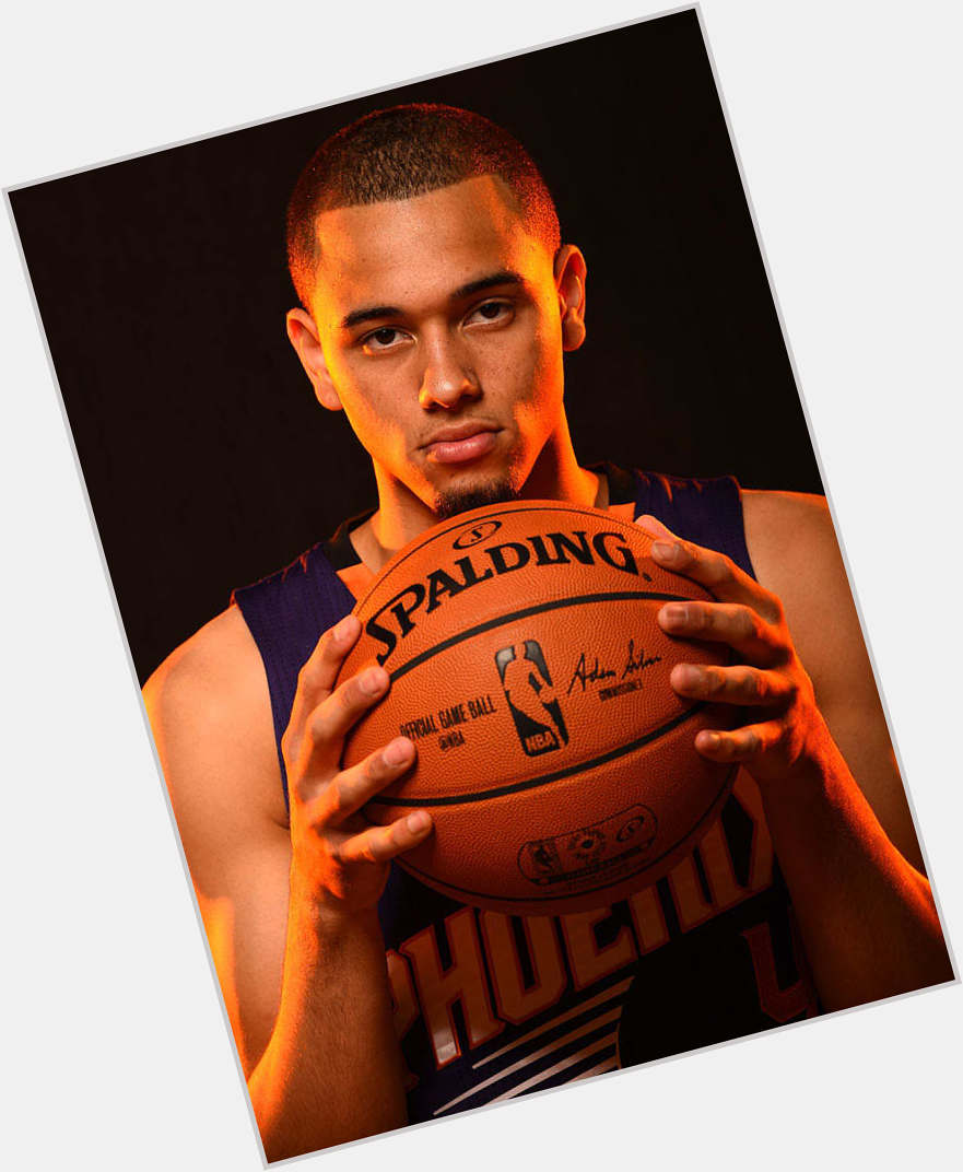 <a href="/hot-men/tyler-ennis/is-he-left-handed-canadian-going-nba-where">Tyler Ennis</a> Athletic body,  blonde hair & hairstyles