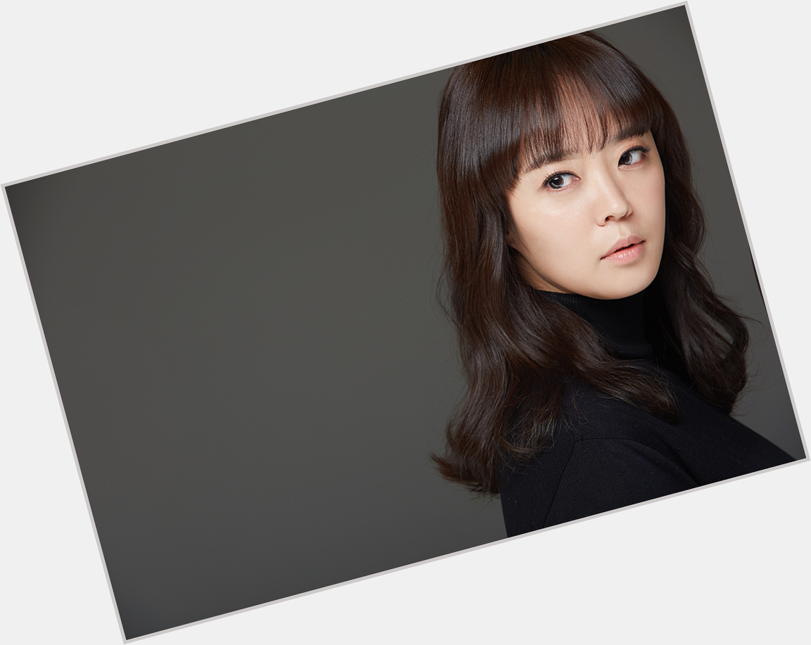 Yeon Hong Ahn exclusive hot pic 4.jpg