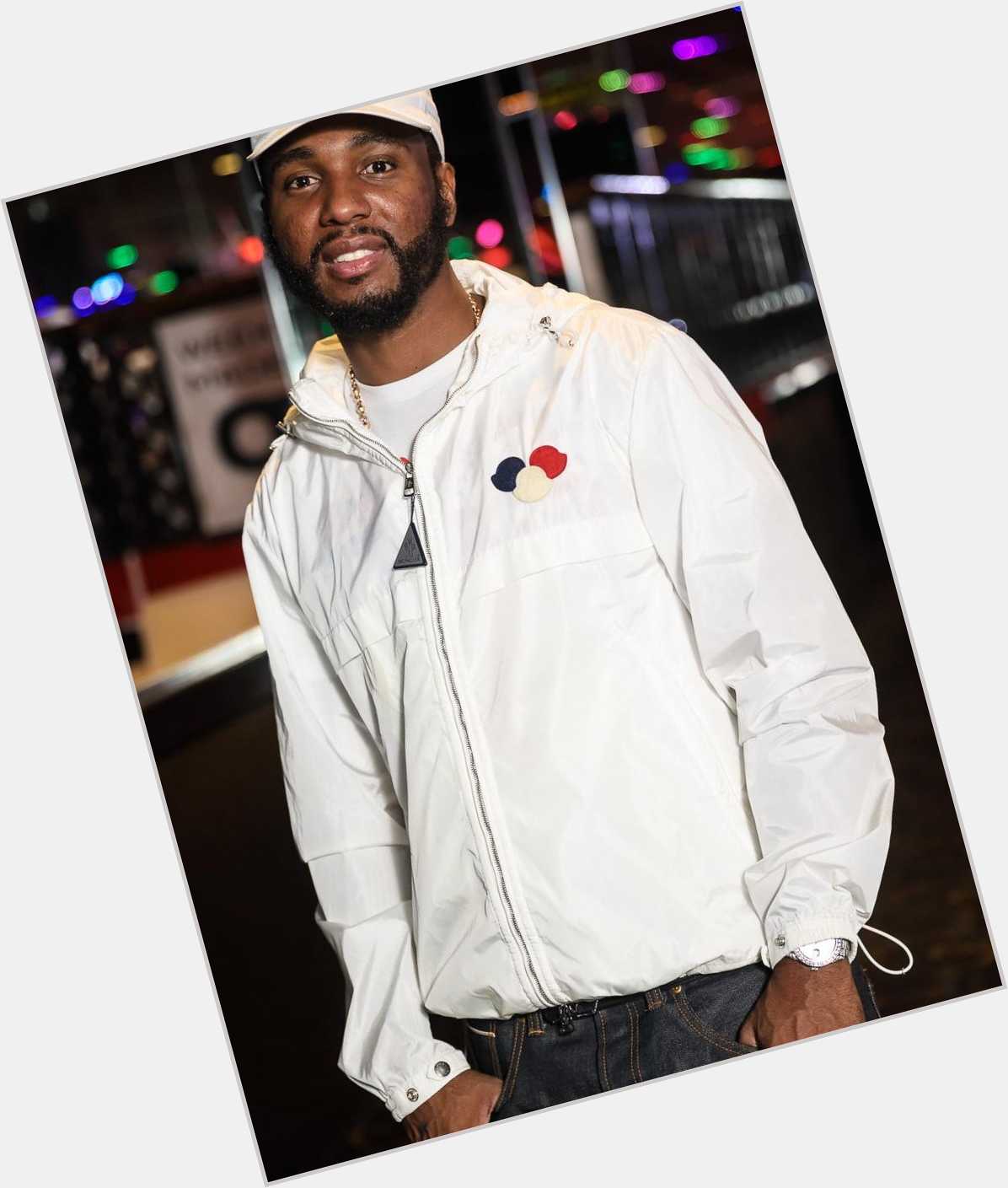 <a href="/hot-men/neef-buck/is-he-why-dissing-meek-mill-beefing-much">Neef Buck</a> Average body,  black hair & hairstyles