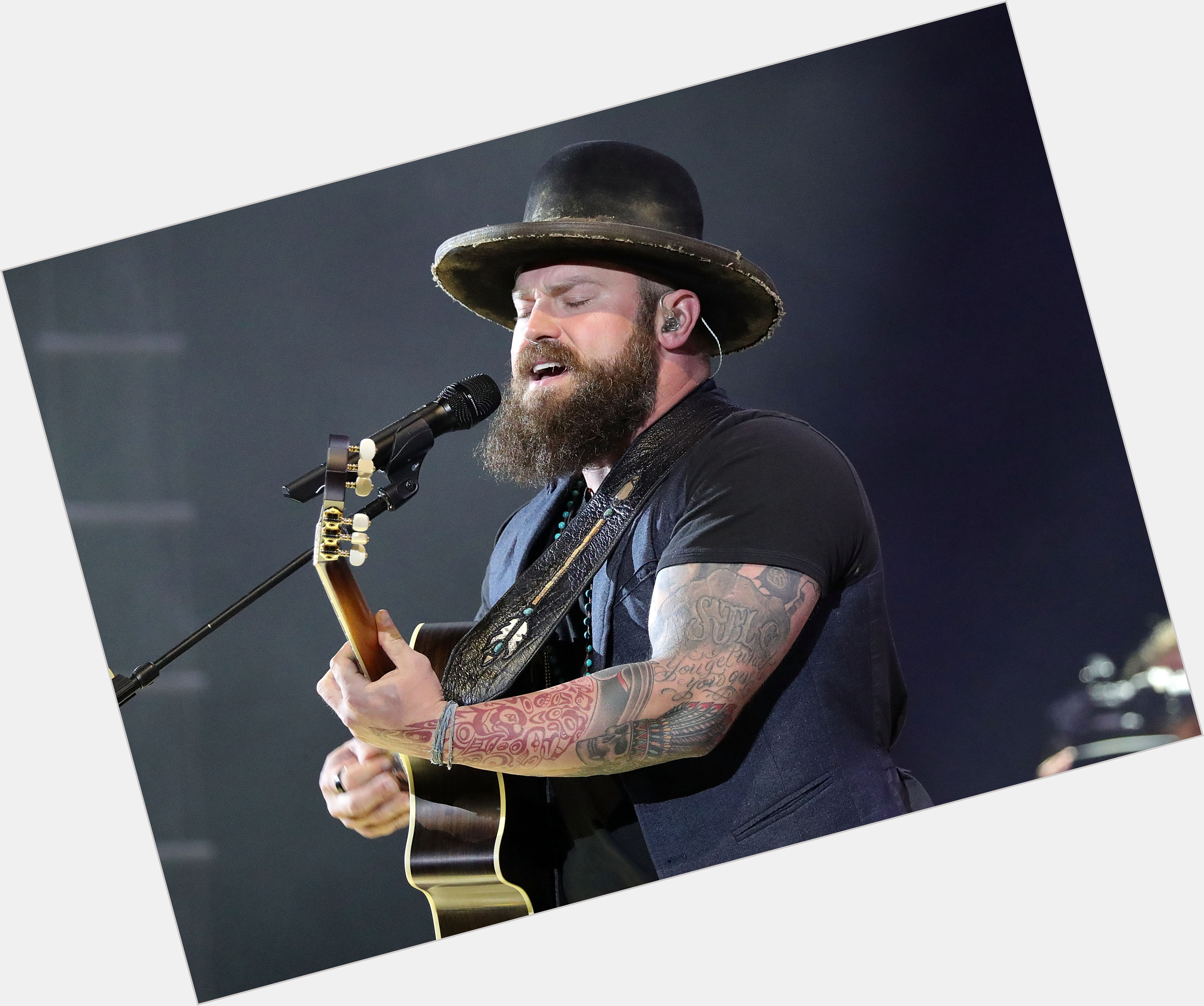 Http://fanpagepress.net/m/Z/Zac Brown Sexy 0