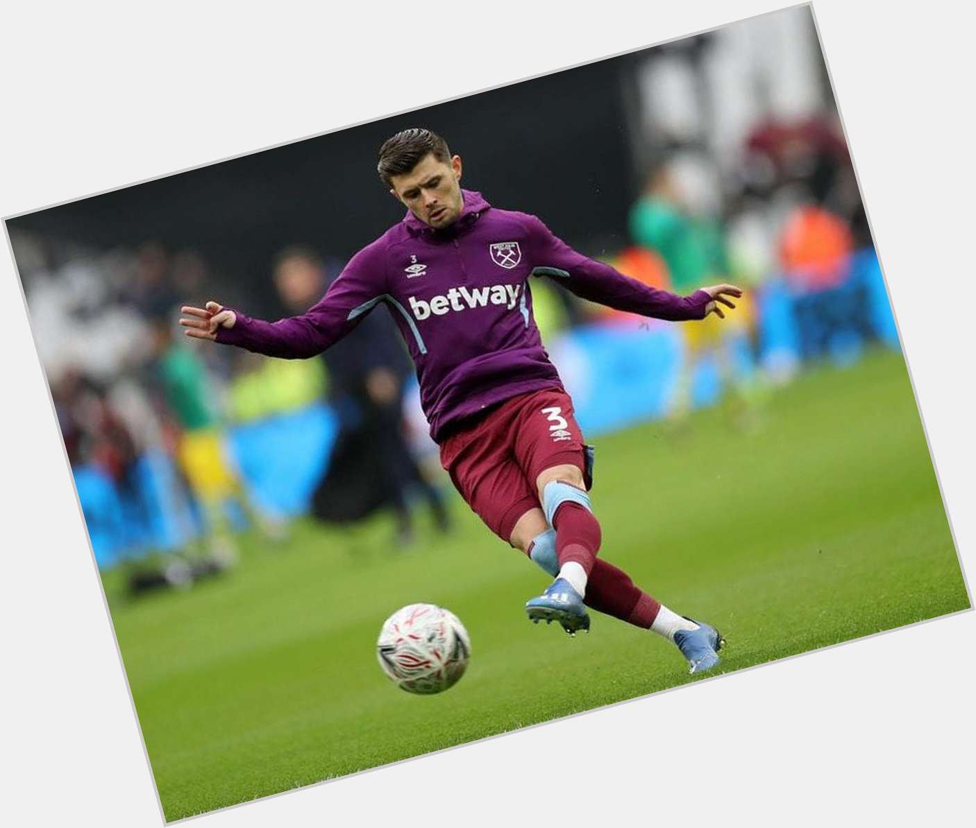 Https://fanpagepress.net/m/A/Aaron Cresswell New Pic 1
