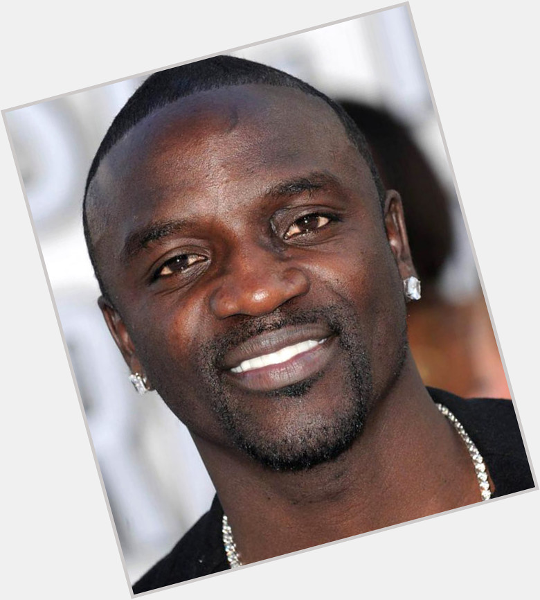 Akon Thiam dating 2