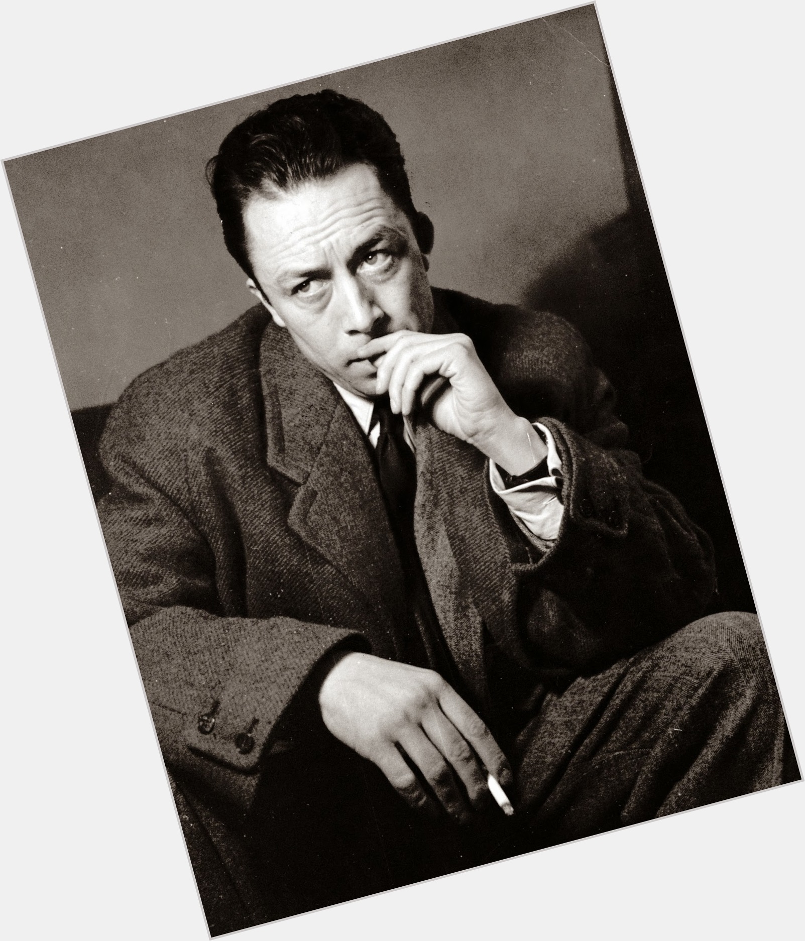 Albert Camus hairstyle 5.jpg