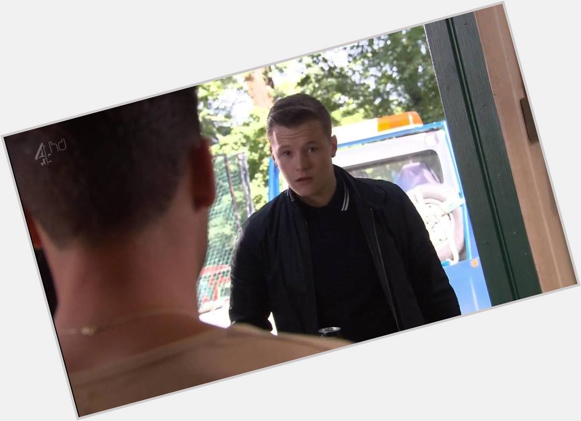Alfie Browne Sykes Average body,  light brown hair & hairstyles