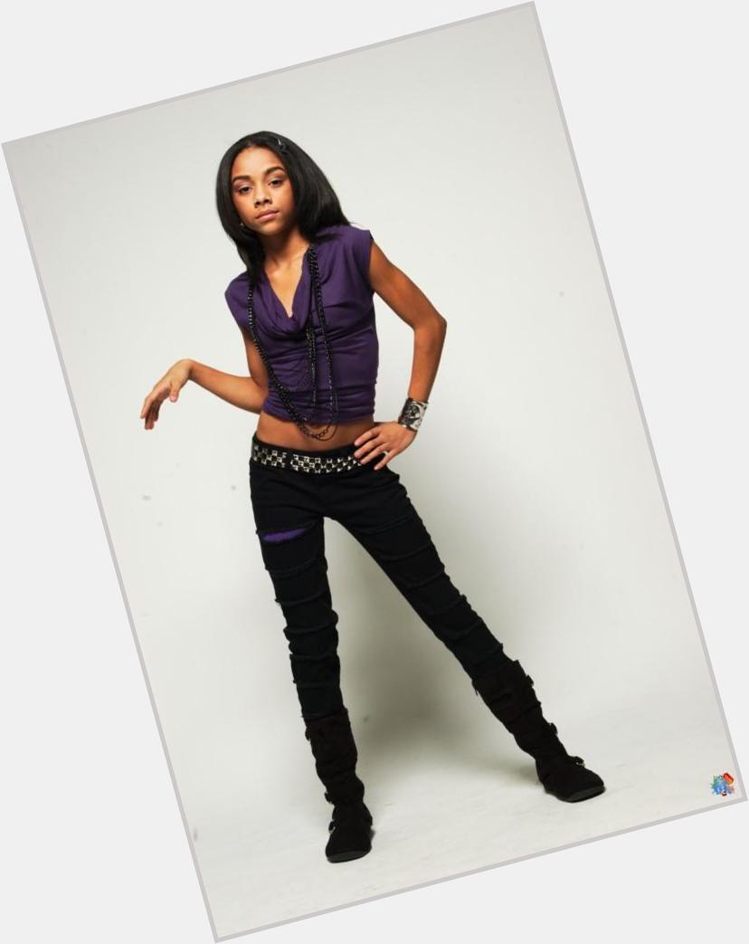 Alix Lapri sexy 7