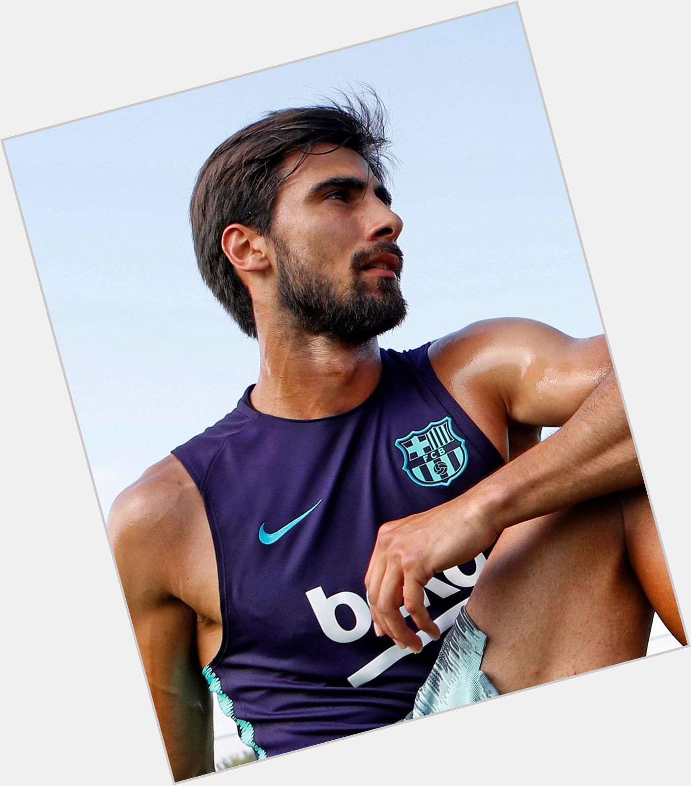 Andre Gomes dating 3