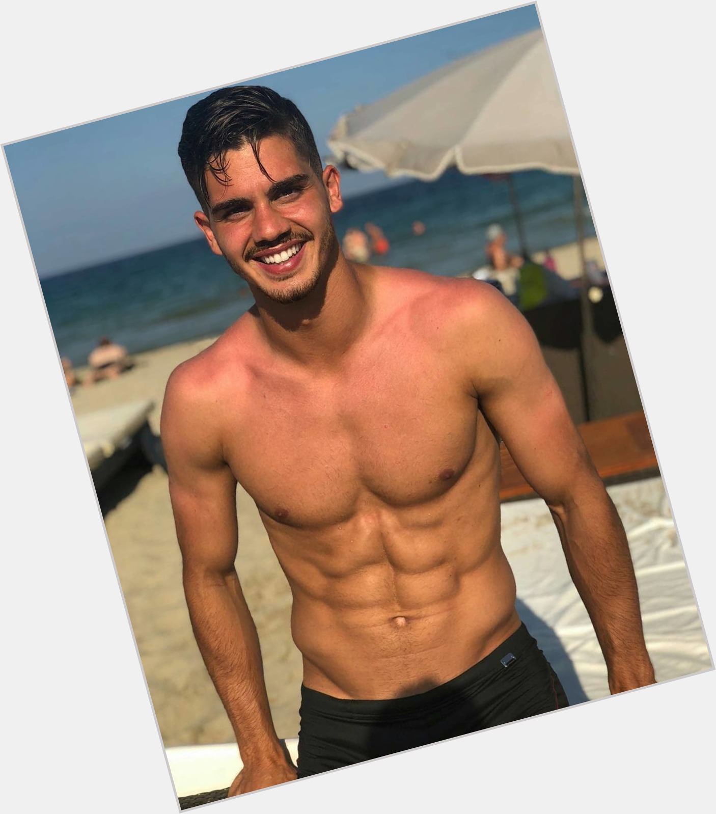 Andre Luiz Jakubovicz shirtless bikini