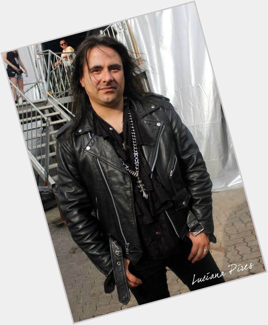 Andre Matos dating 3