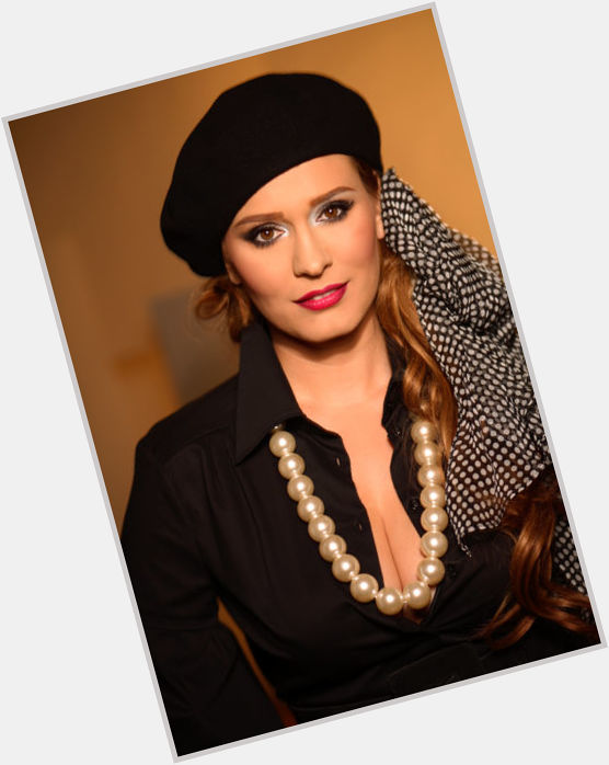 Andreea Esca full body 5