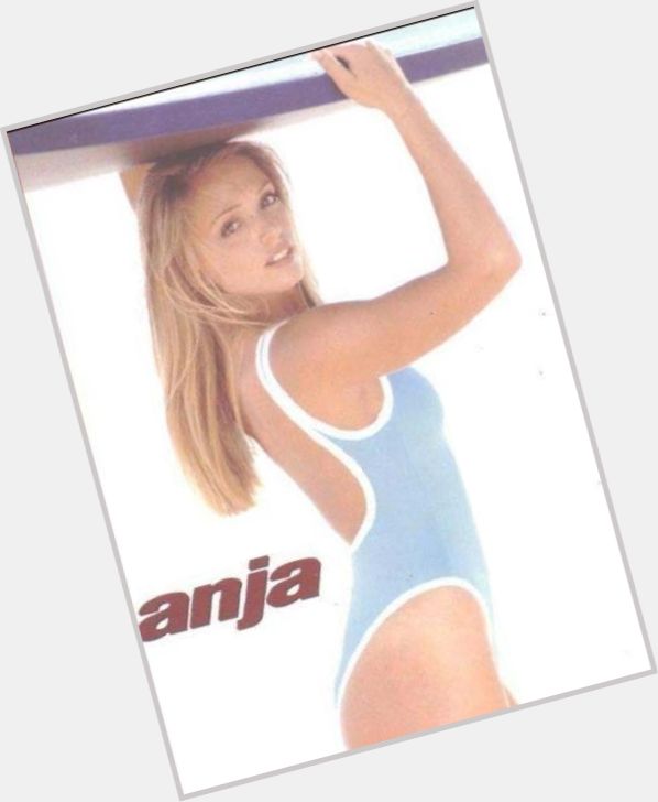 Anja Coleby Slim body,  blonde hair & hairstyles
