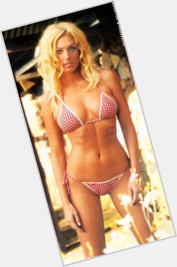 Annalise Braakensiek new pic 7