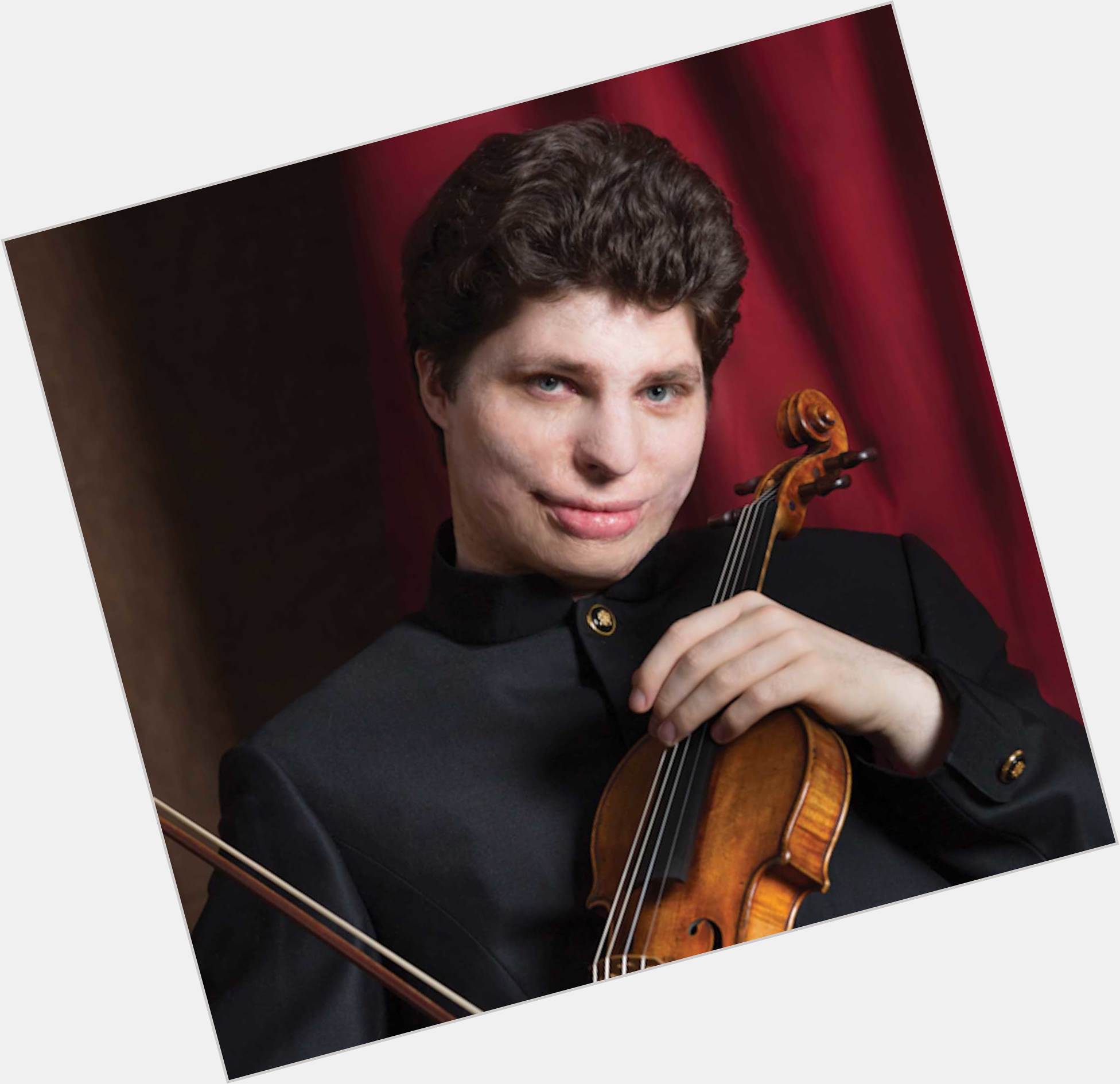 Augustin Hadelich new pic 1