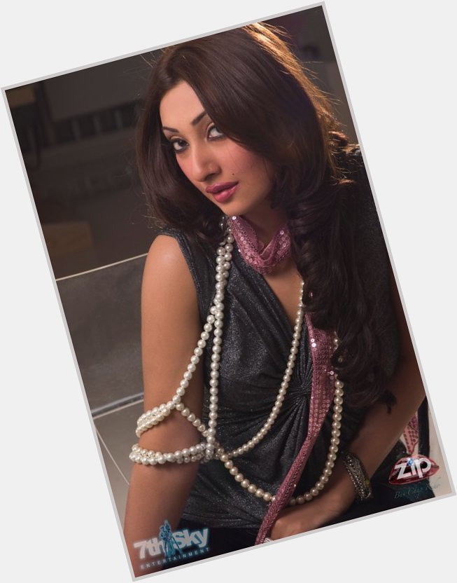 Ayesha Khan full body 6