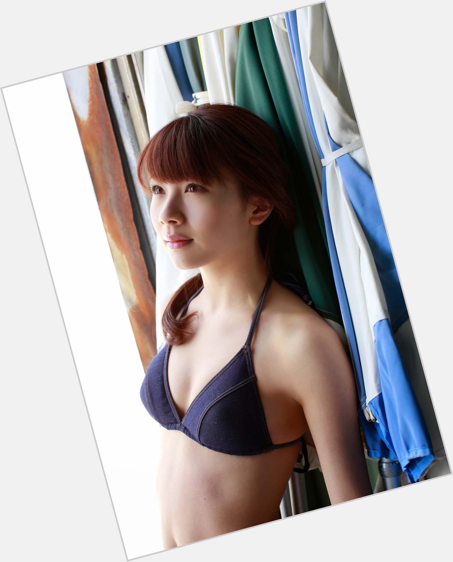 Ayumi Ishida sexy 3
