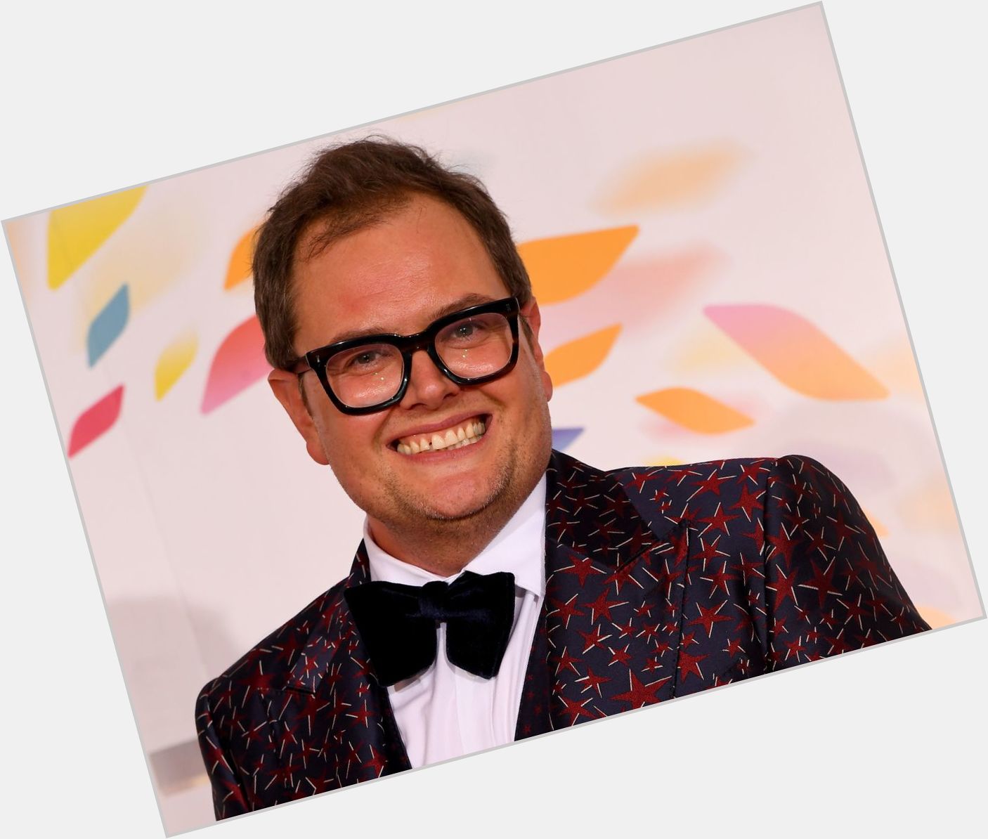 Https://fanpagepress.net/m/A/alan Carr And One Direction 1