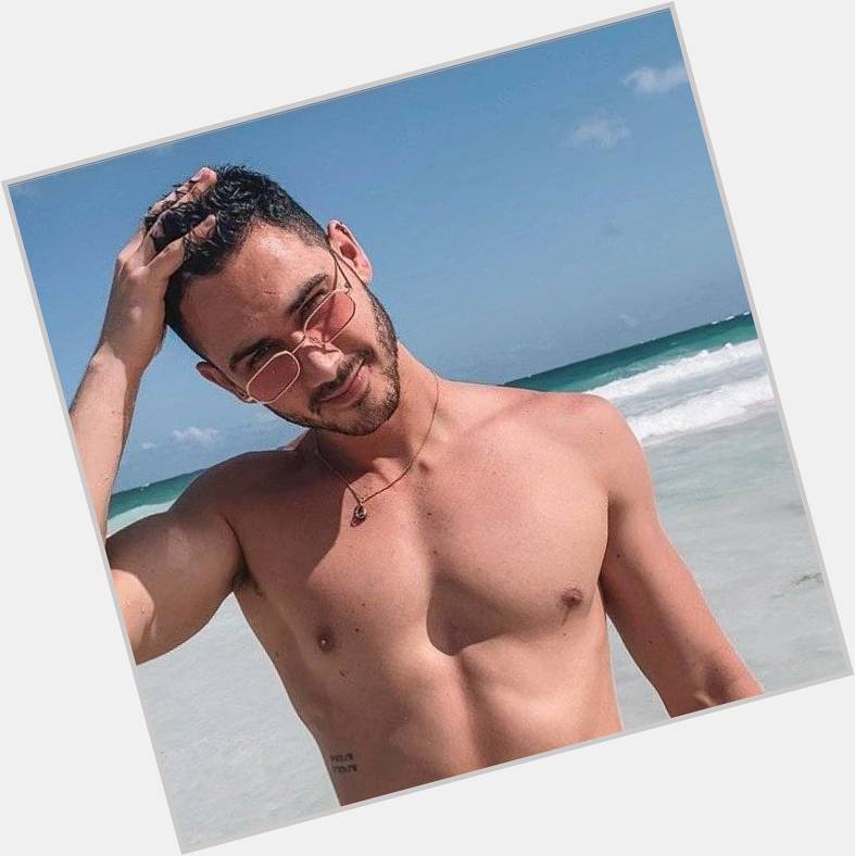 Alejandro Speitzer shirtless bikini