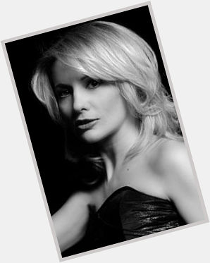 Barbara Nola Slim body,  blonde hair & hairstyles
