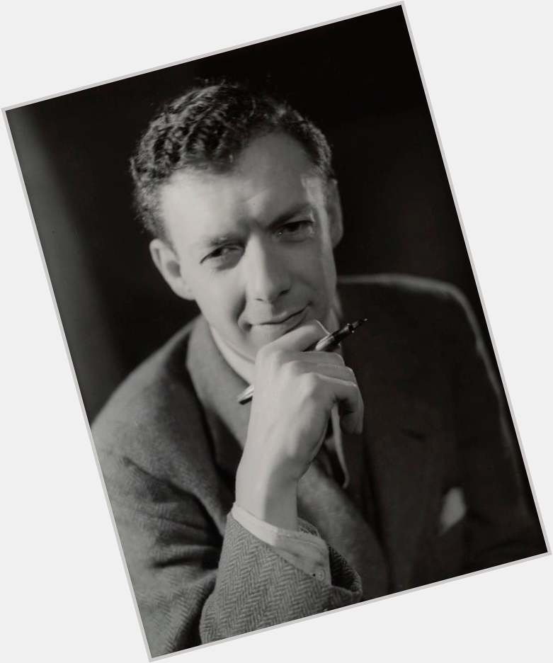 Benjamin Britten young 3.jpg