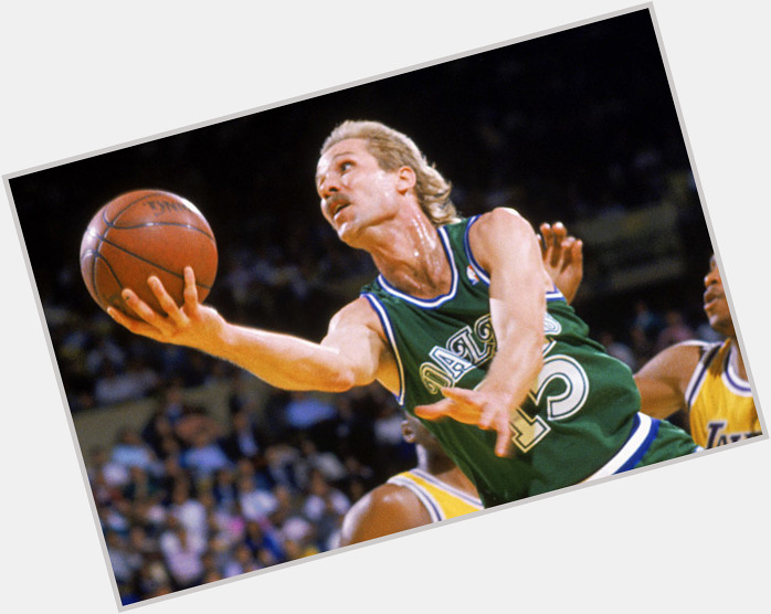 Brad Davis (basketball) Slim body,  blonde hair & hairstyles