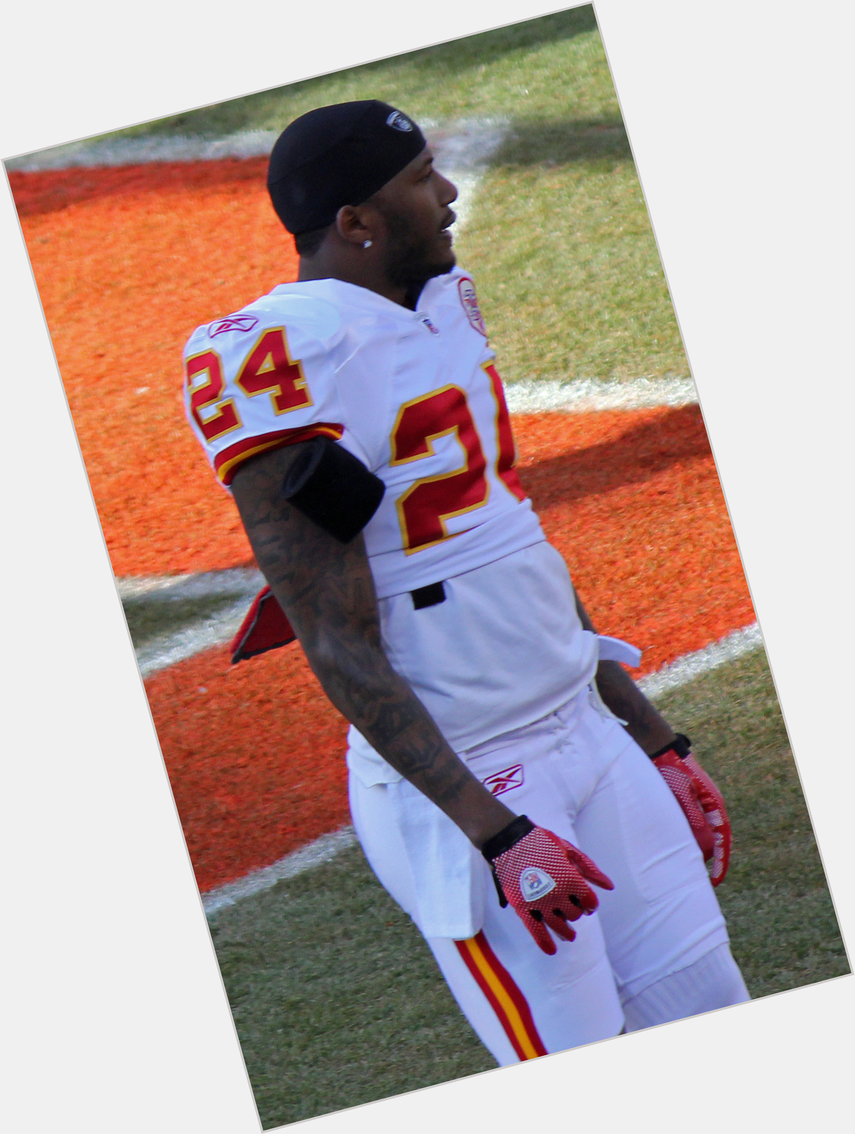 Brandon Flowers American Football Athletic body,  black hair & hairstyles