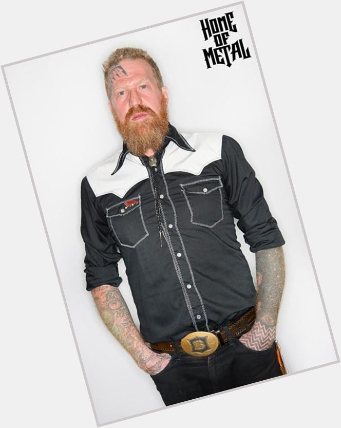 Brent Hinds Average body,  light brown hair & hairstyles